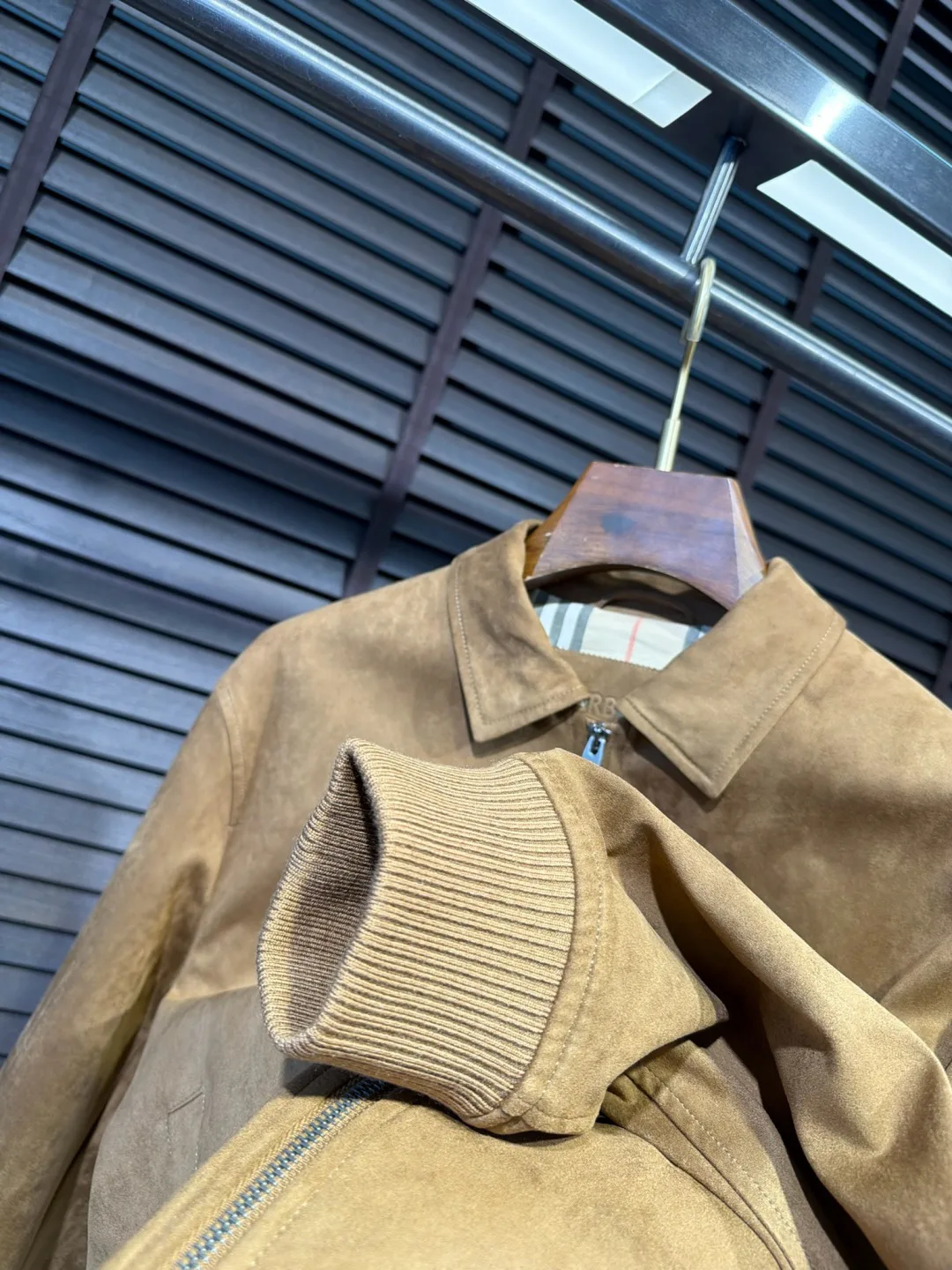 Кожаные Куртки И Дублёнки Женские Burberry 17944026