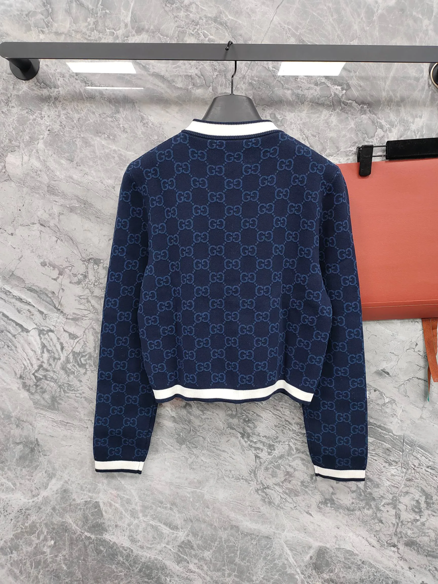Джемперы И Свитеры Женские Gucci 18743385