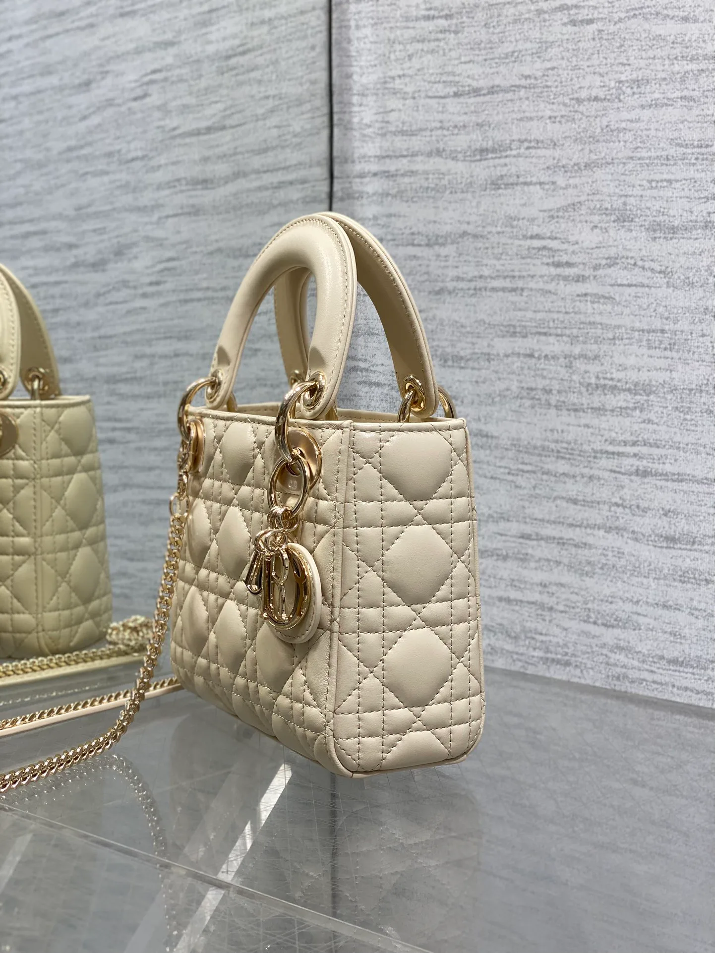 Классические Сумки Женские Christian Dior 12242726