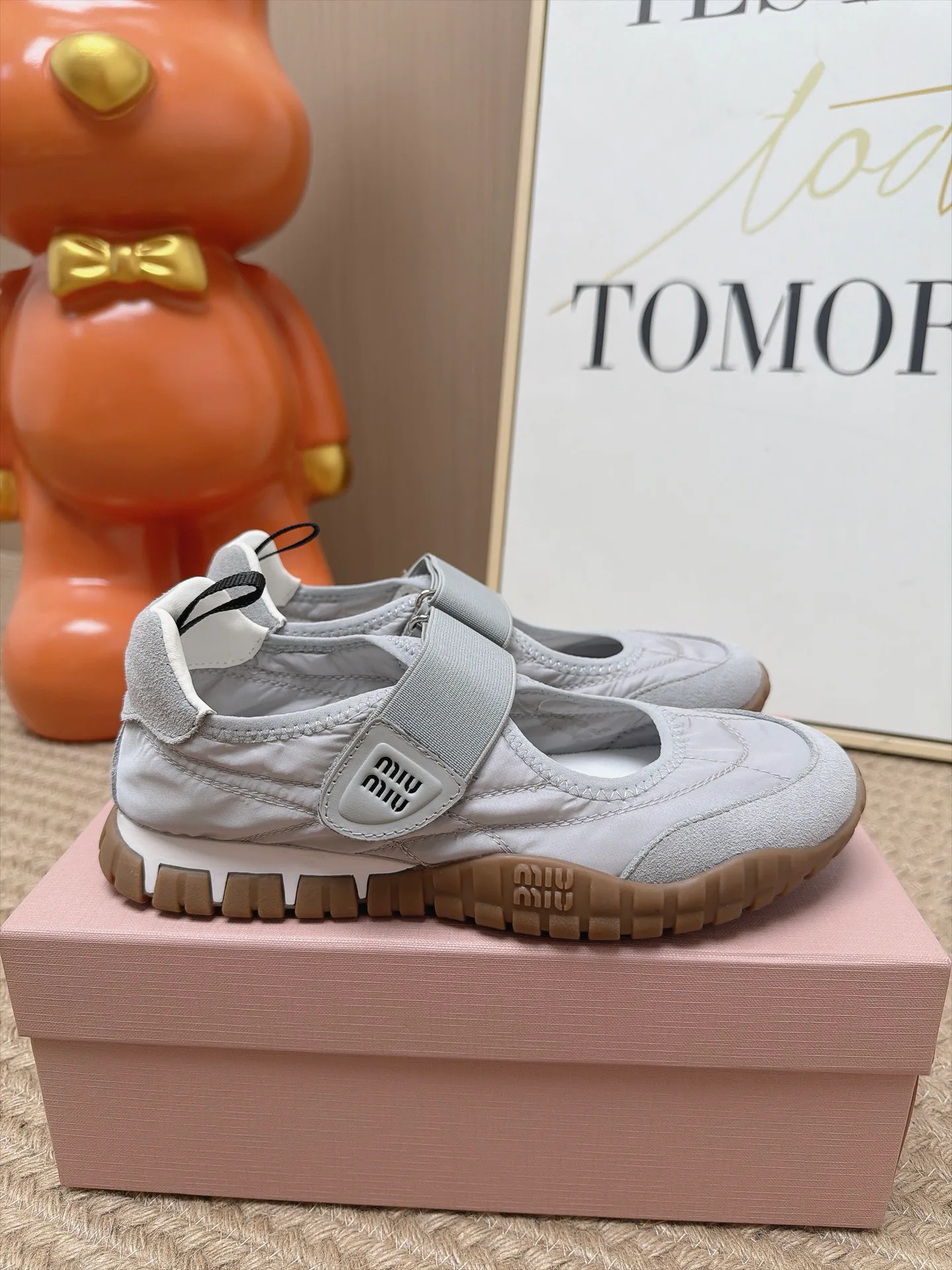 Кроссовки Женские Miu Miu 18063015