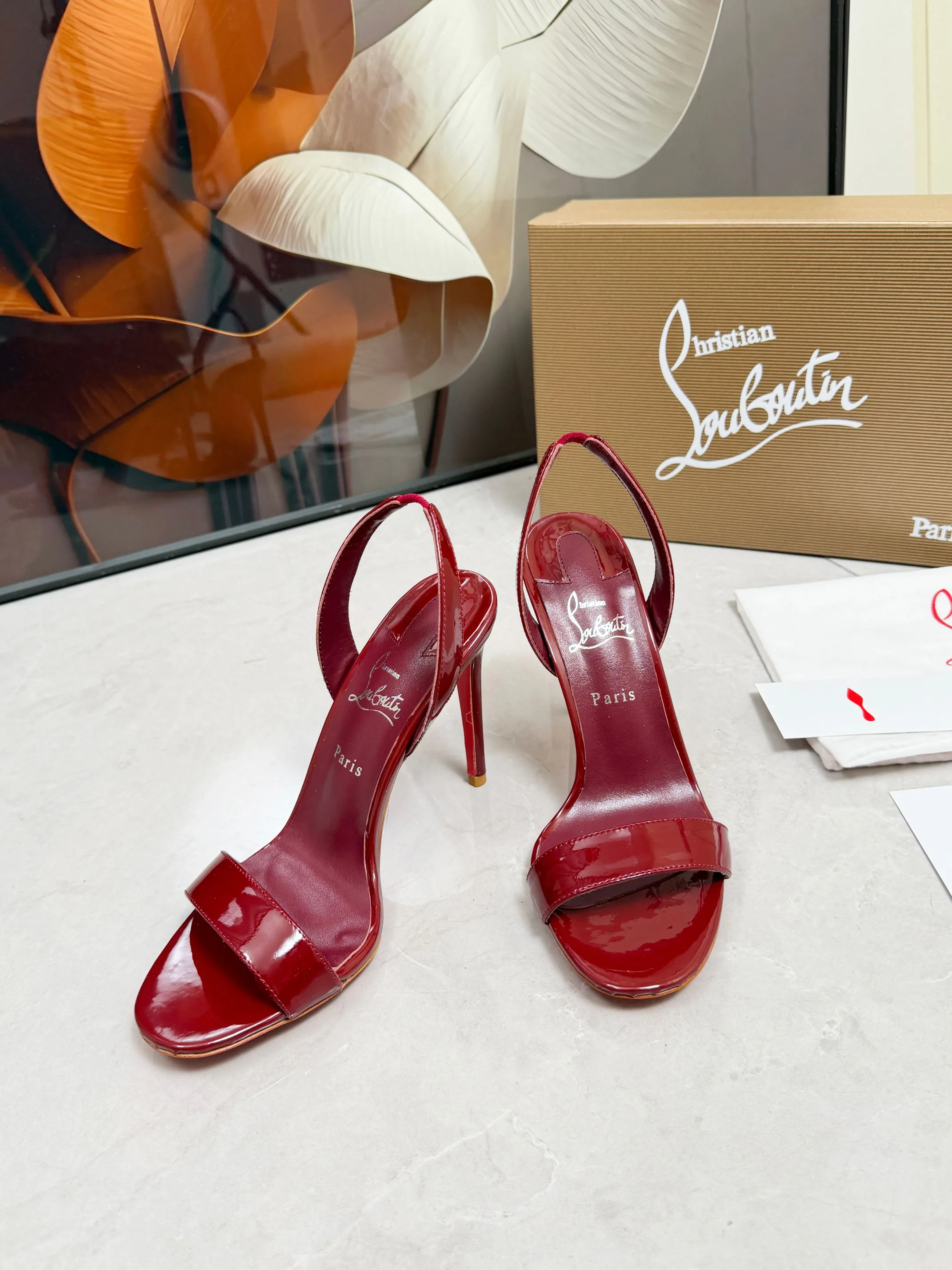 Босоножки Женские Christian Louboutin 18739796
