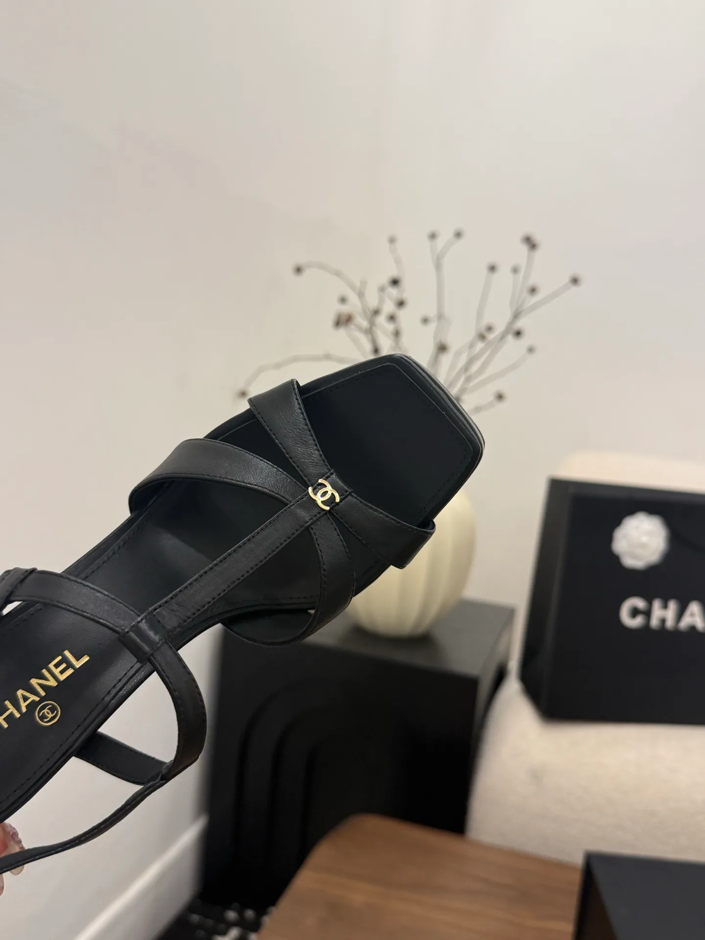 Босоножки Женские Chanel 12587737