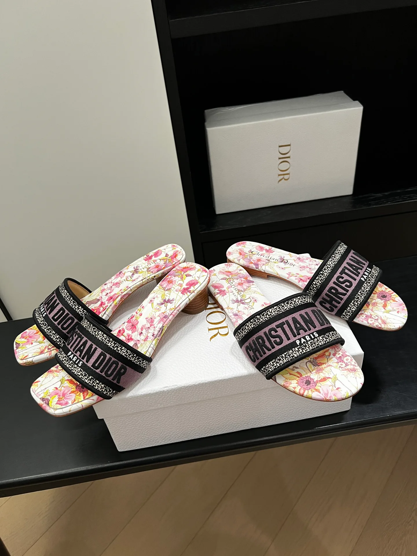 Шлепанцы Женские Christian Dior 11884681