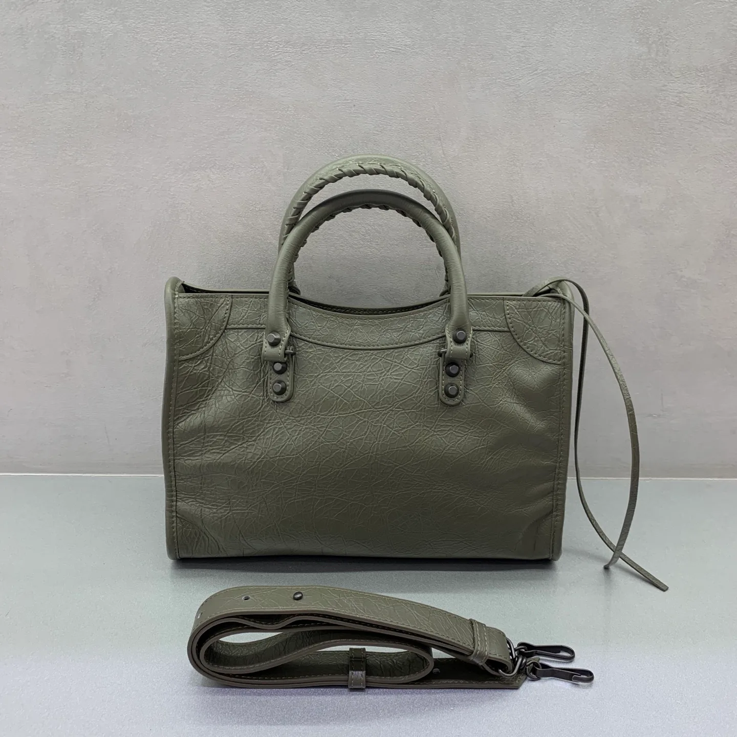 Классические Сумки Женские Balenciaga 13363955