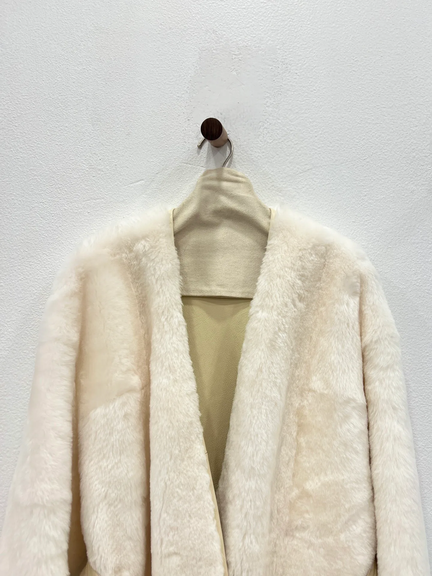 Кожаные Куртки И Дублёнки Женские Chanel 428052