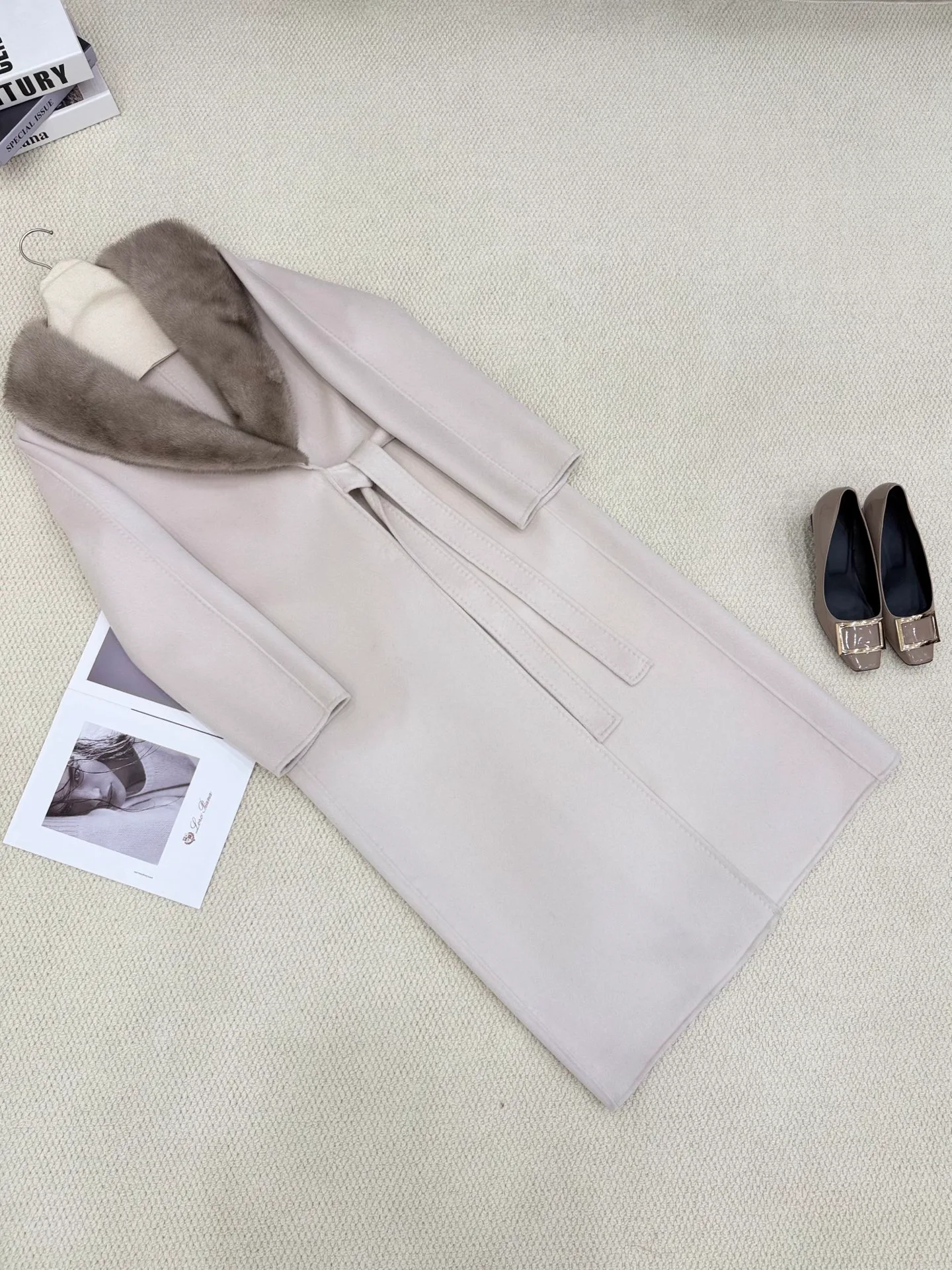 Пальто Женские Loro Piana 18946209
