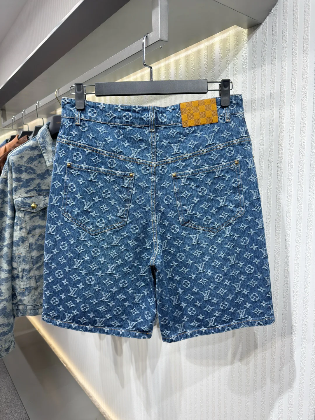 Шорты Мужские Louis Vuitton 11654589