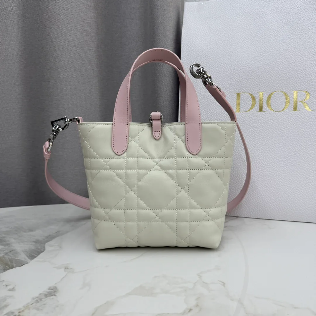 Классические Сумки Женские Christian Dior 11905691