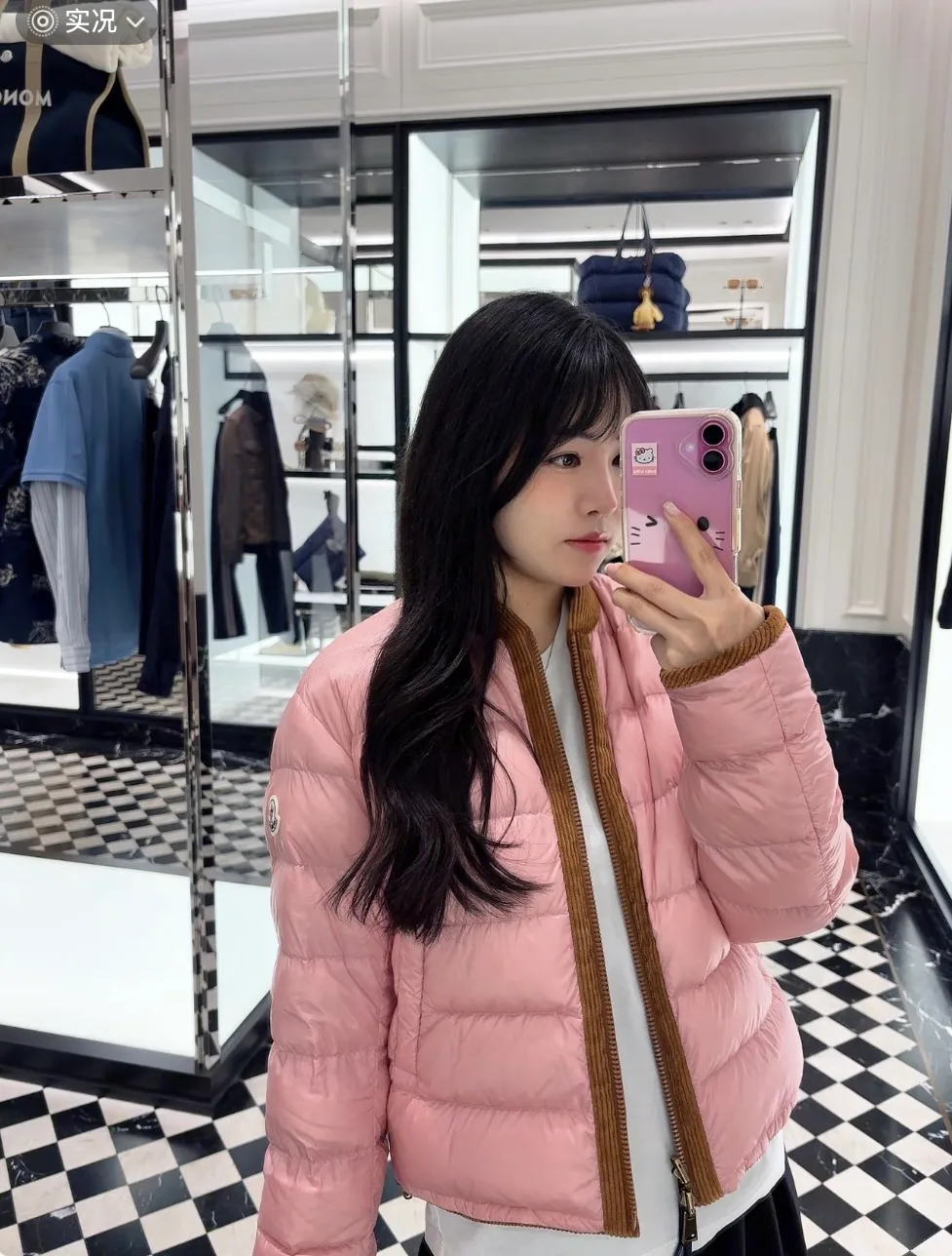 Куртки И Пуховики Женские Moncler 18542656