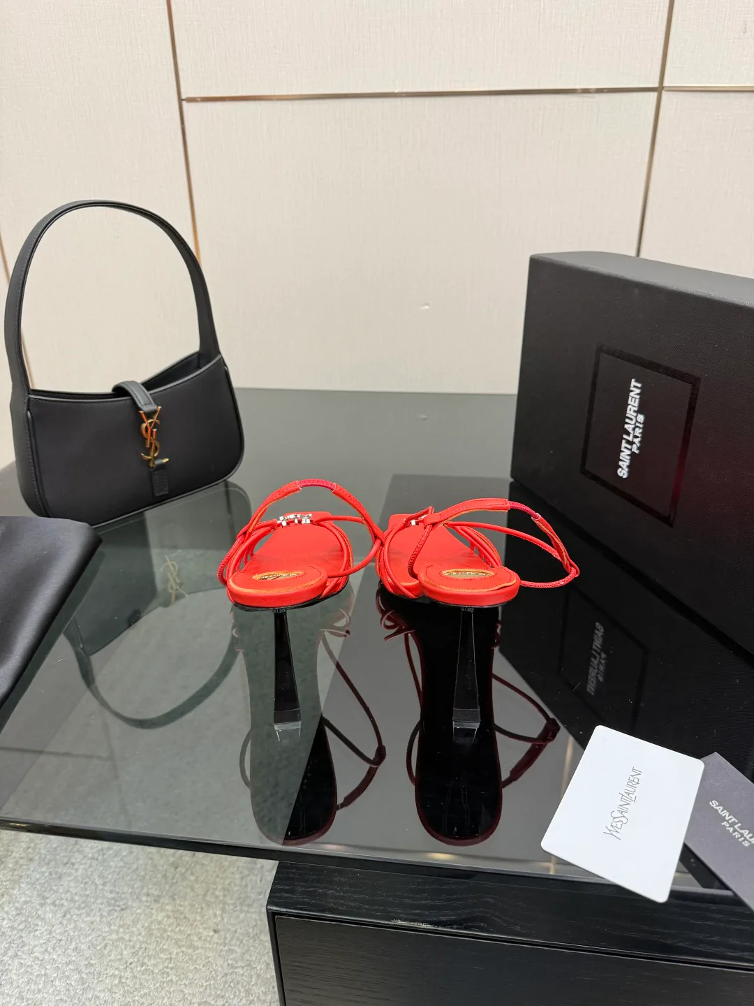 Босоножки Женские Saint Laurent 1435317