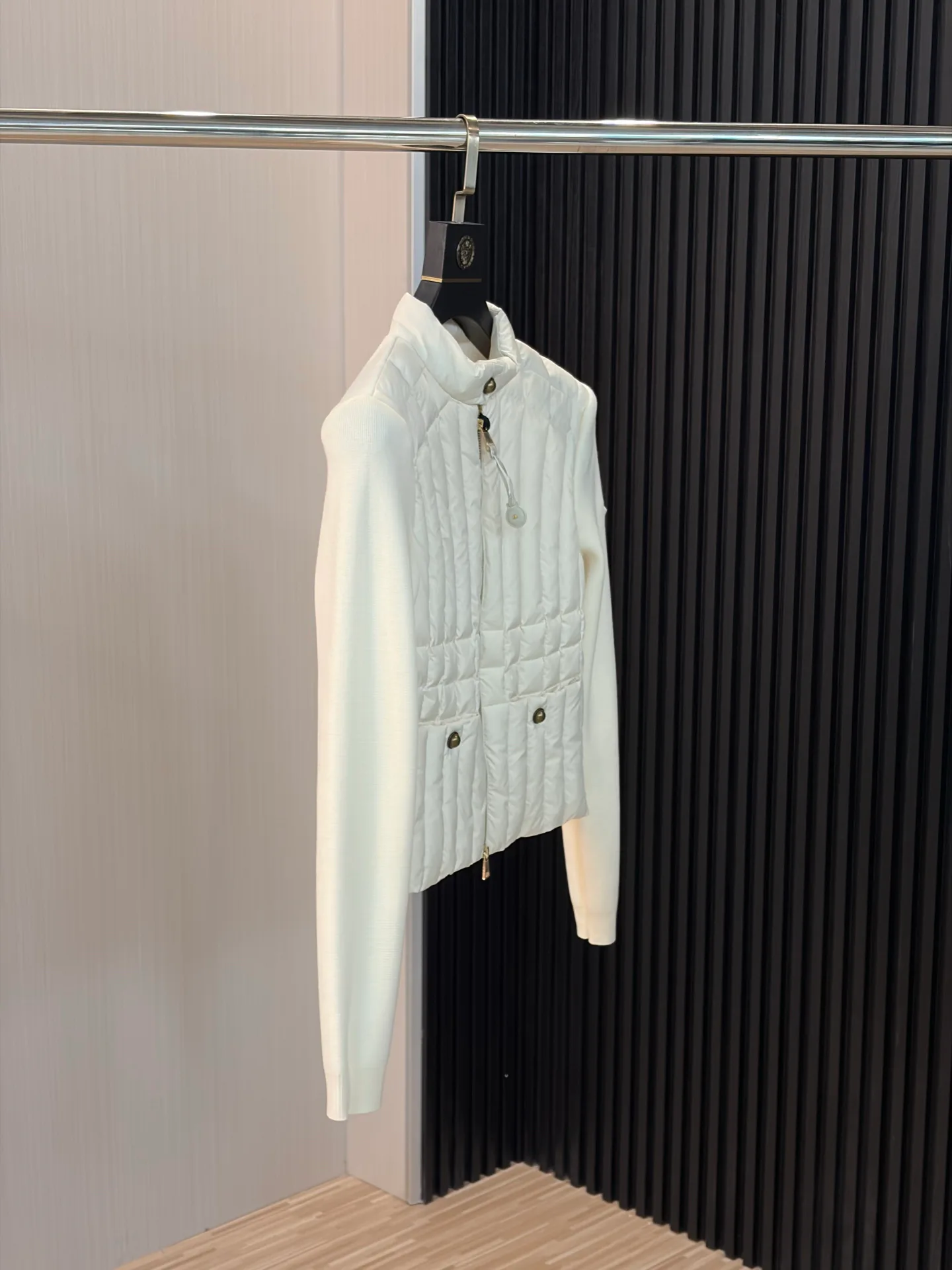 Куртки И Пуховики Женские Moncler 18673358