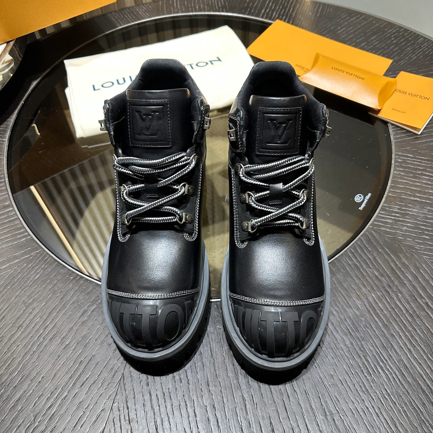 Ботинки Мужские Louis Vuitton 19033182