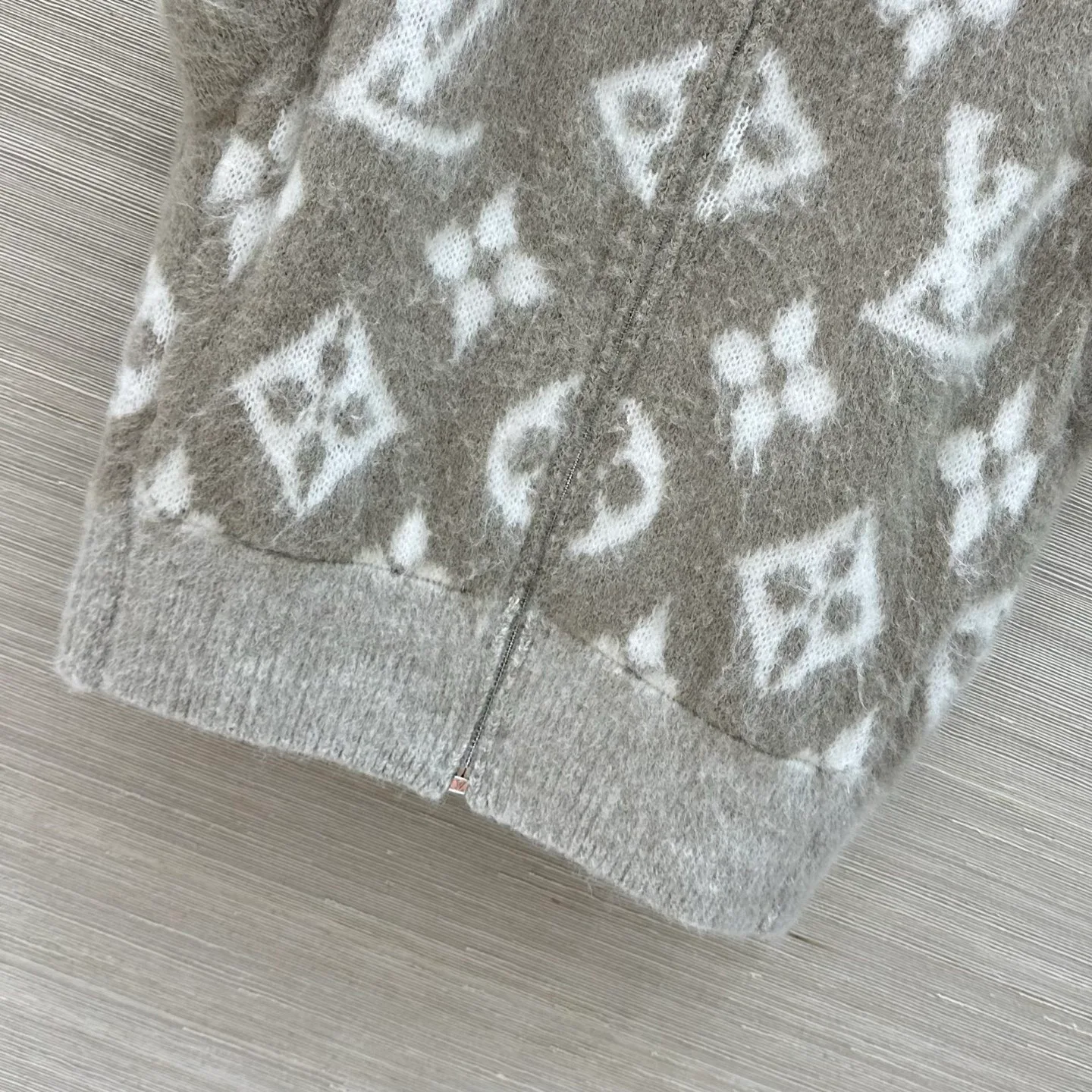 Жилеты Женские Louis Vuitton 19131310