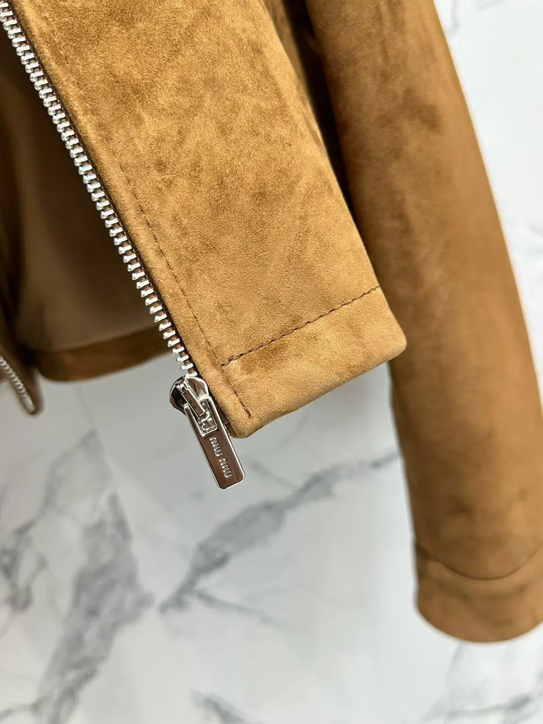 Кожаные Куртки И Дублёнки Женские Miu Miu 11428969