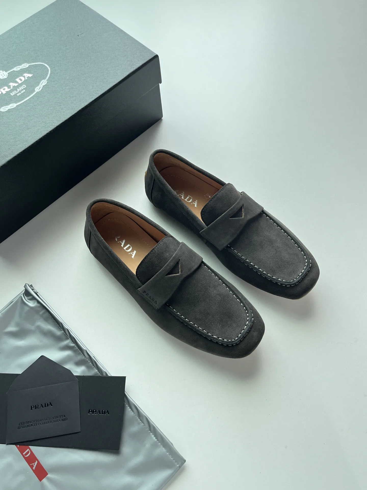 Лоферы И Туфли Мужские Prada 18744036