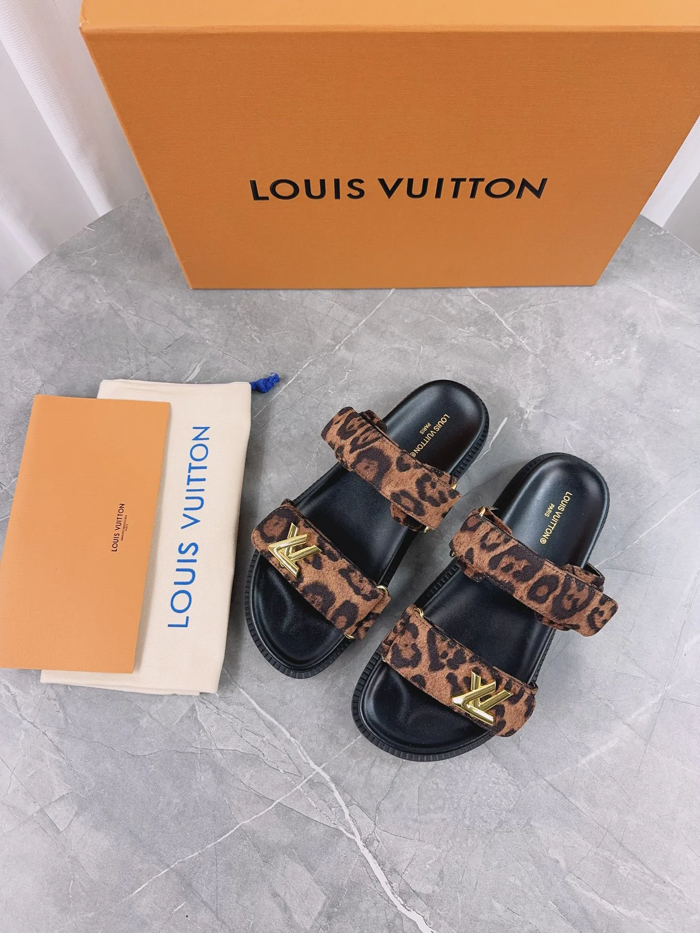 Сандалии Женские Louis Vuitton 12156559