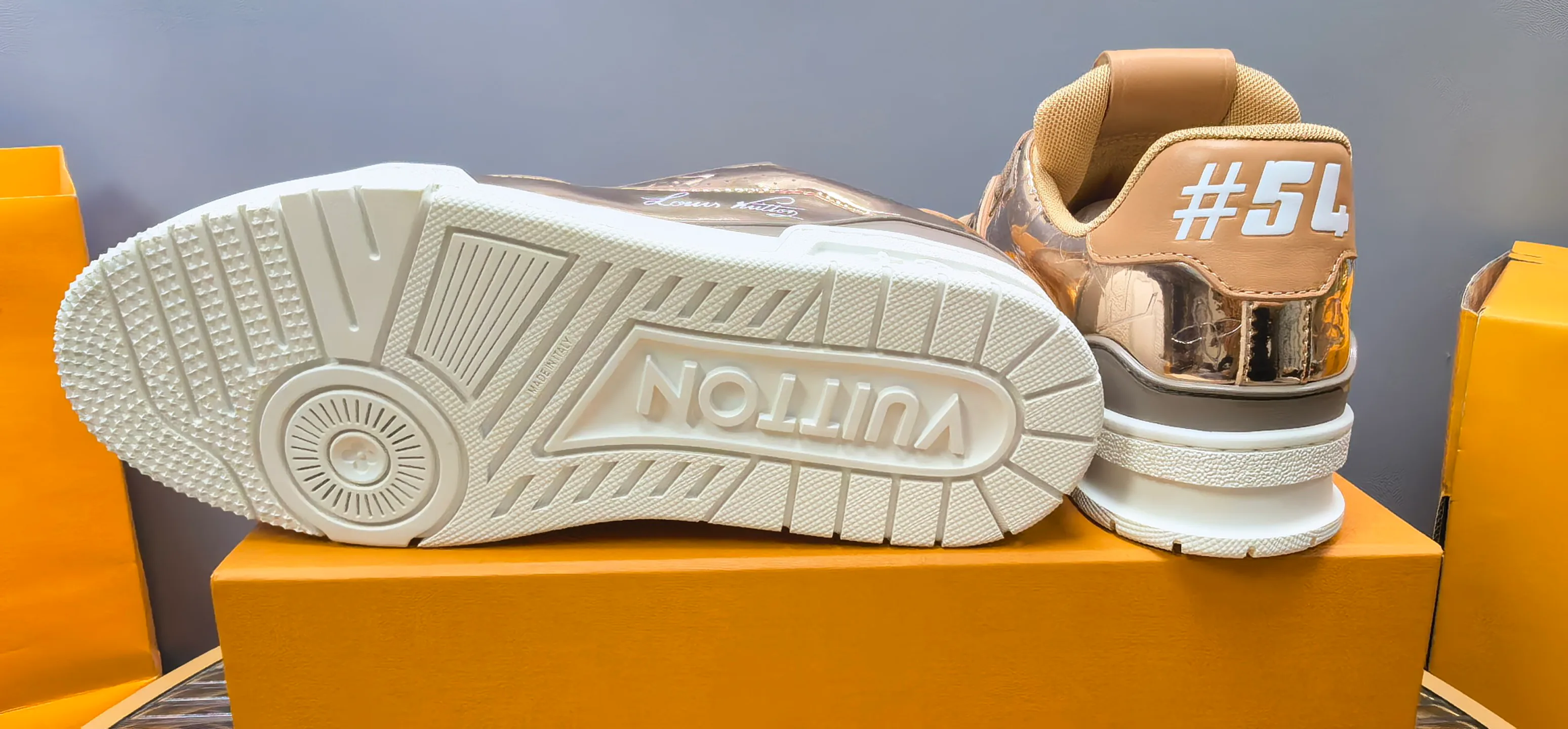 Кроссовки Женские Louis Vuitton 275334