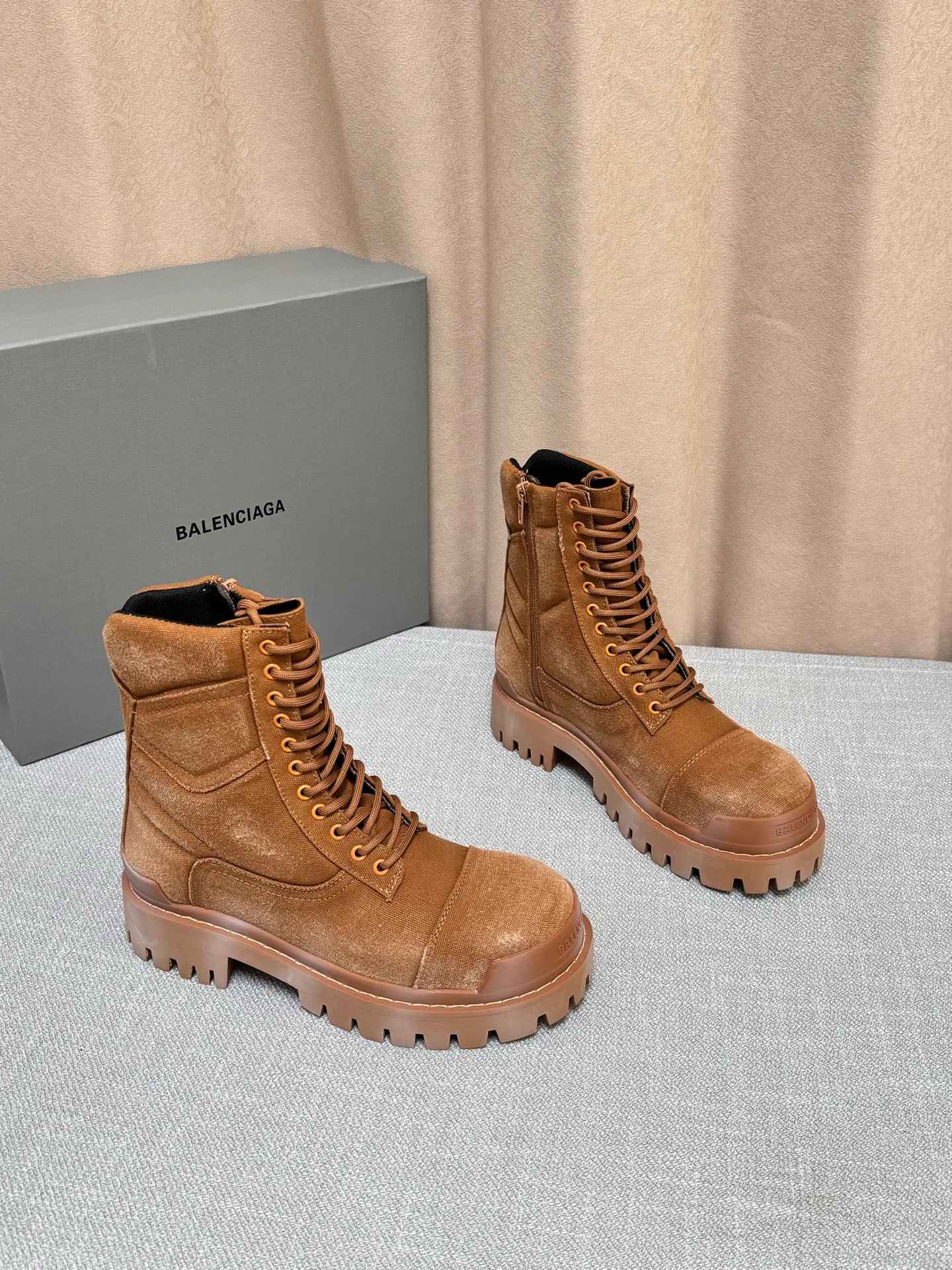 Ботинки Мужские Balenciaga 13942893