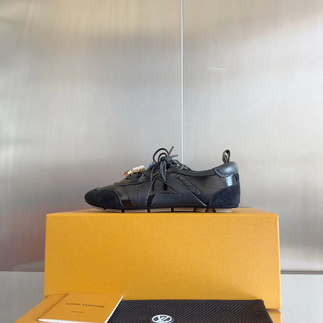 Кроссовки Женские Louis Vuitton 3098239