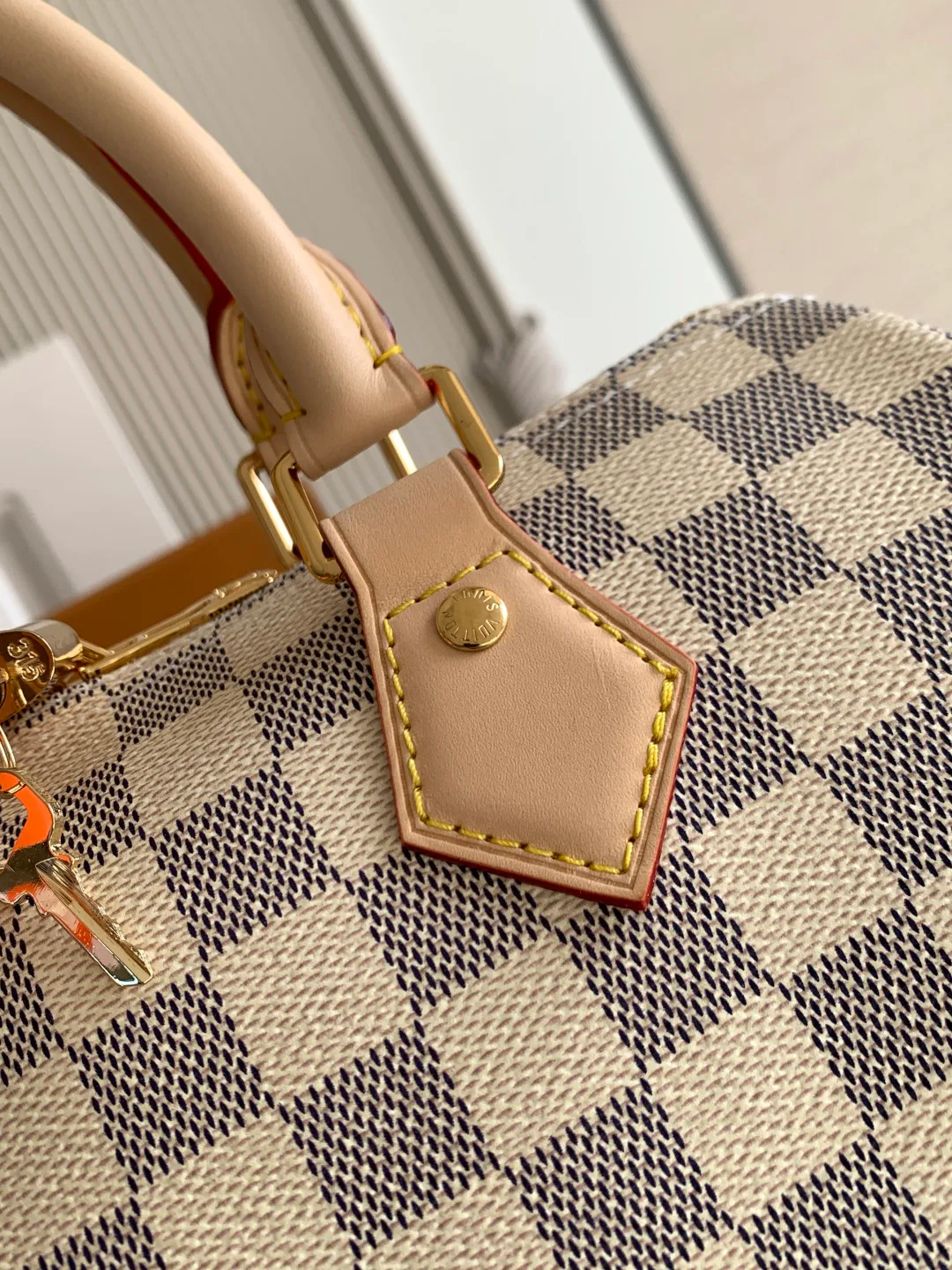 Классические Сумки Женские Louis Vuitton 11869533