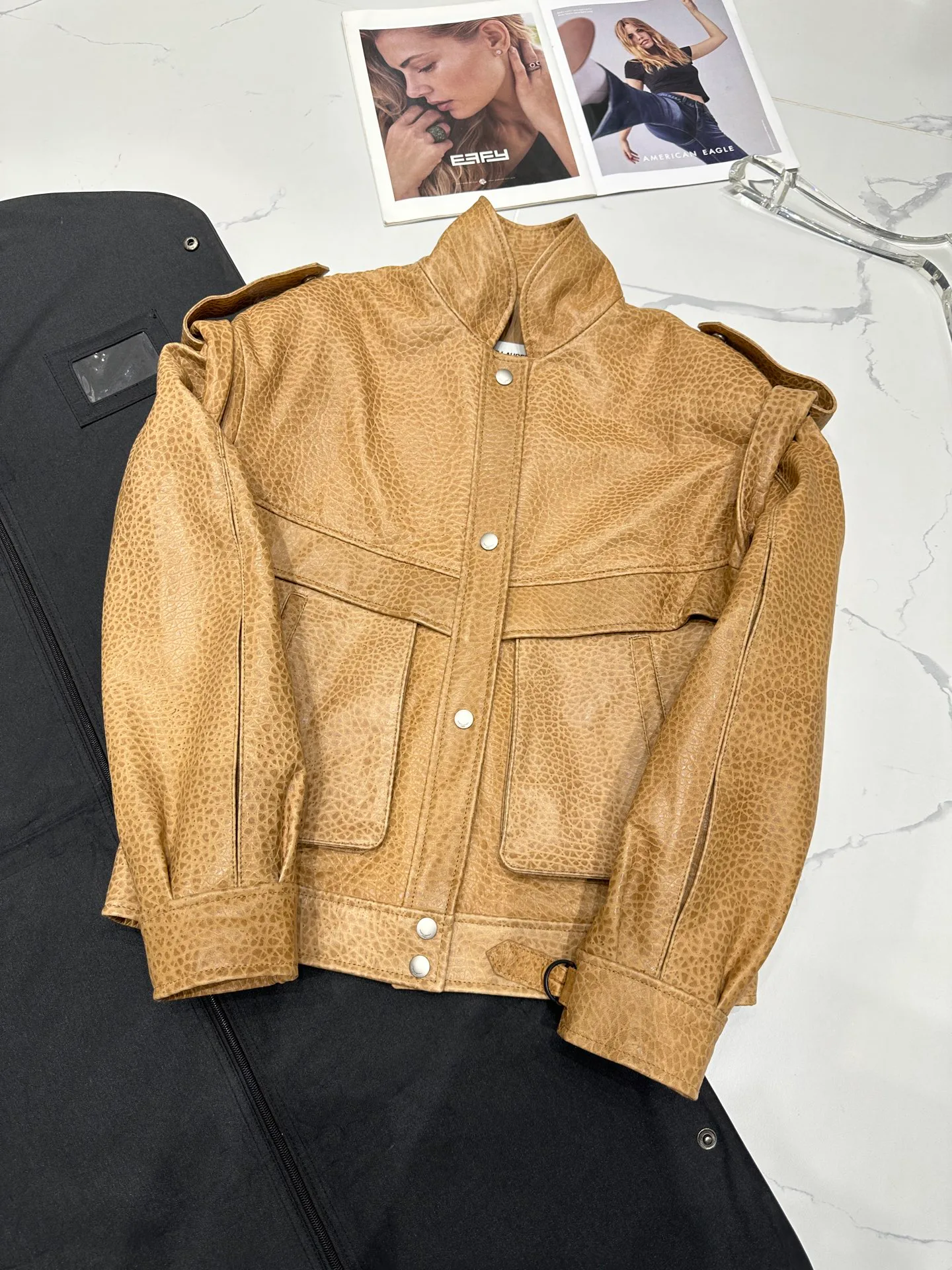 Кожаные Куртки И Дублёнки Женские Saint Laurent 11598149