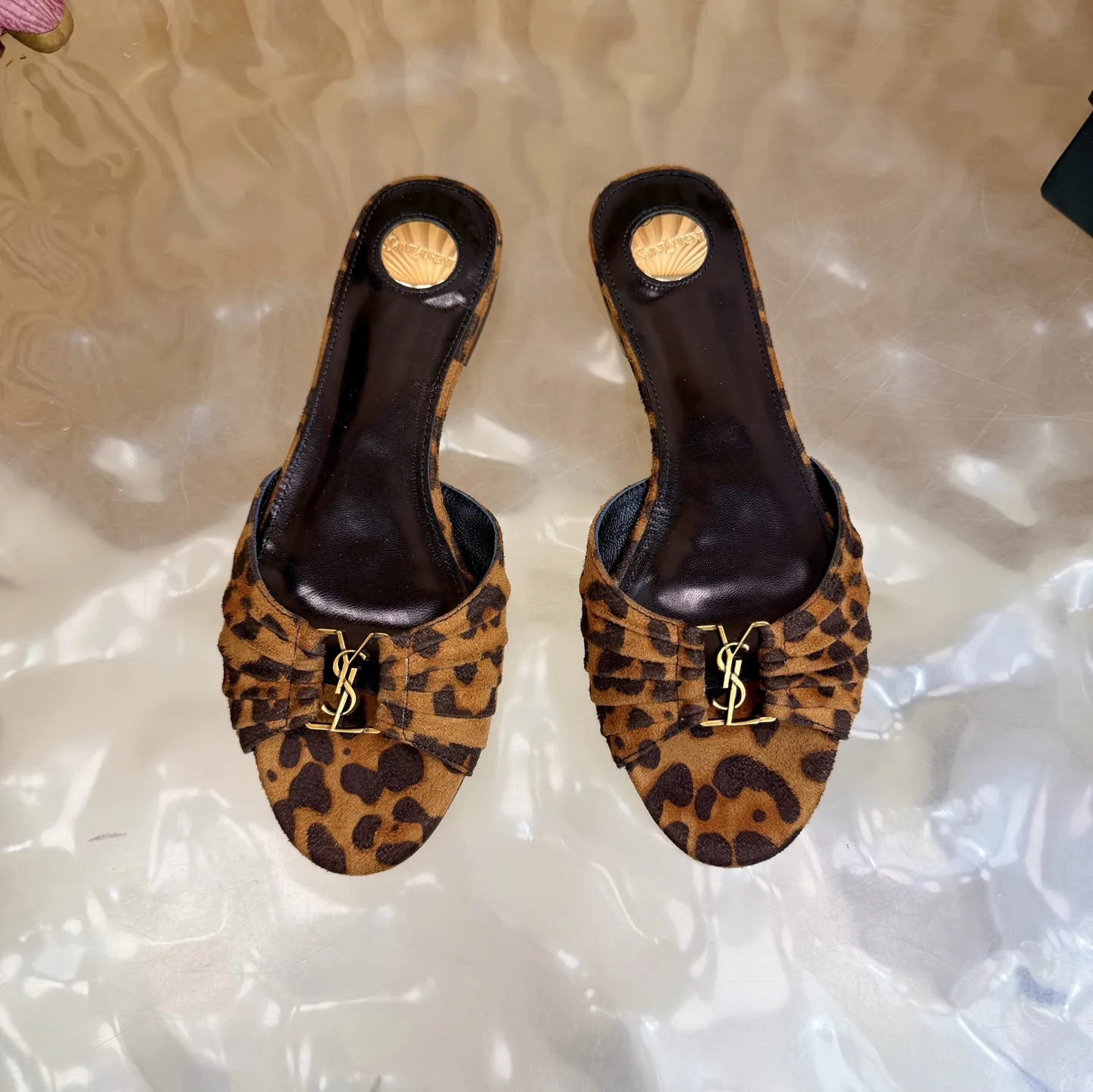 Шлепанцы Женские Saint Laurent 11660318