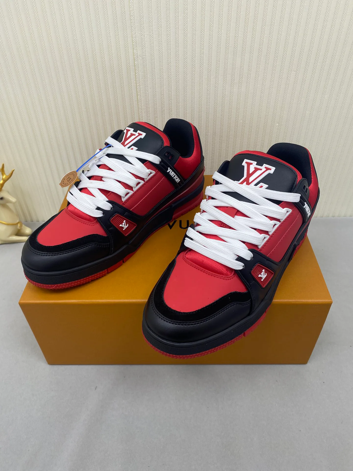 Кроссовки Женские Louis Vuitton 276143