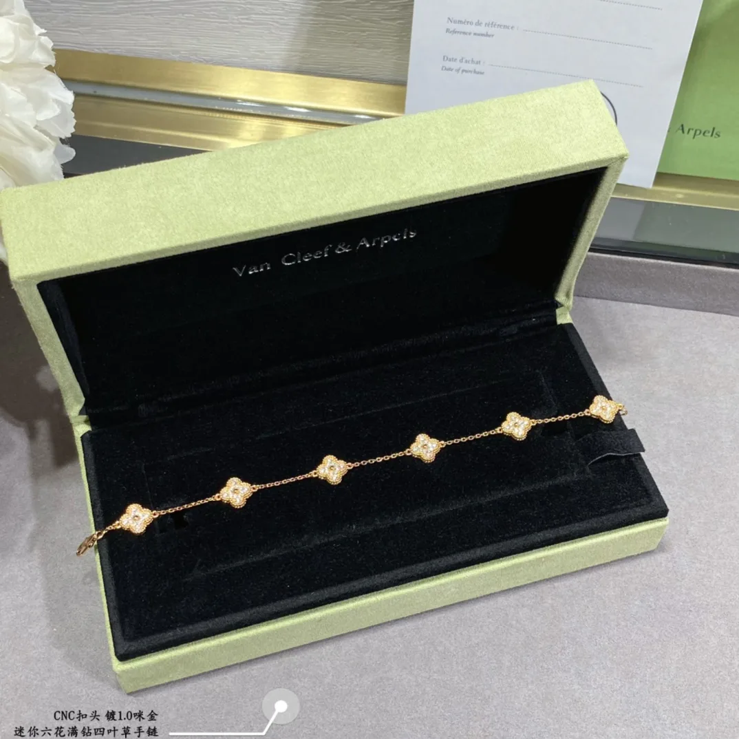 Бижутерия Van Cleef & Arpels 17857375