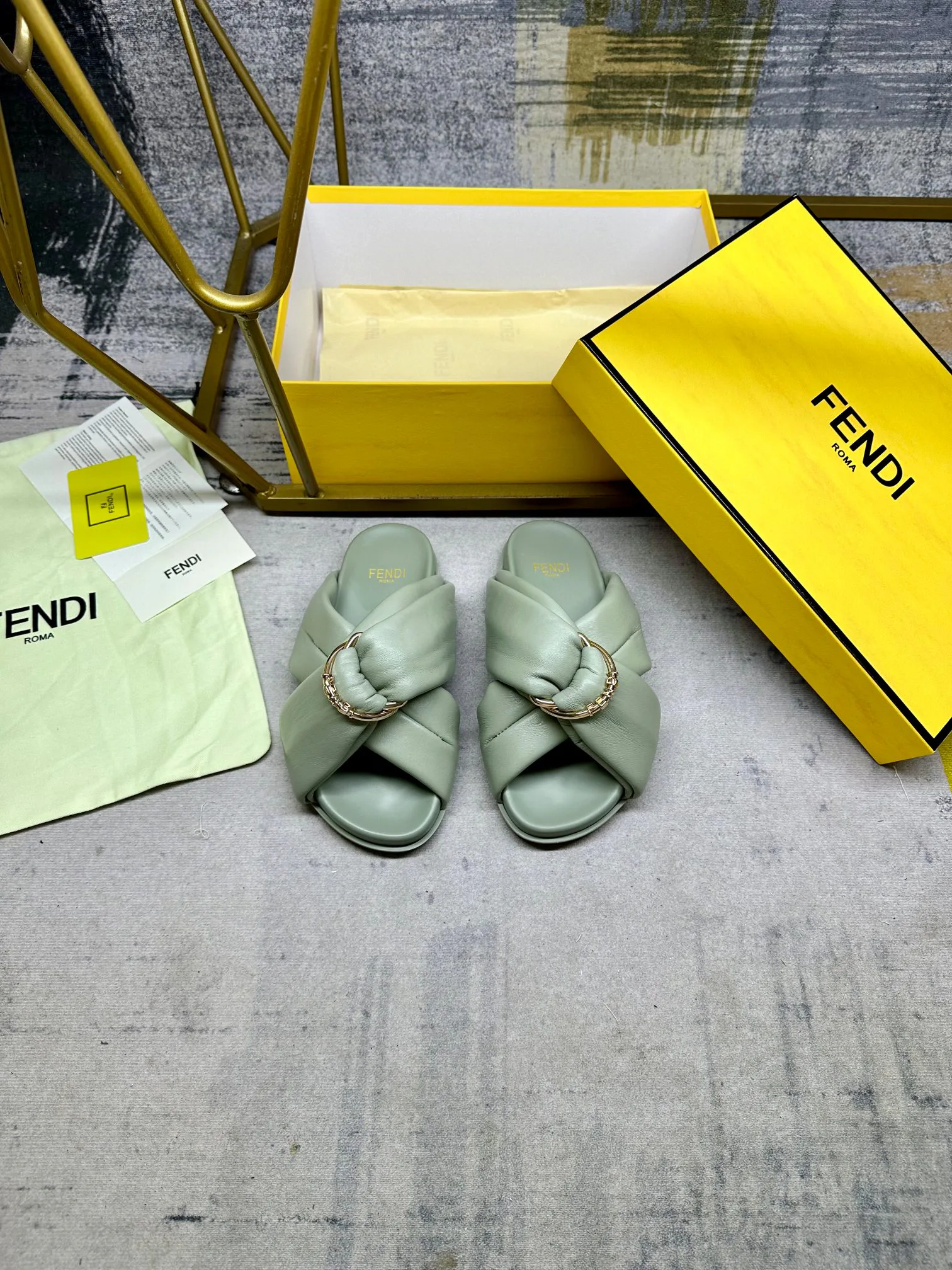 Шлепанцы Женские Fendi 19273