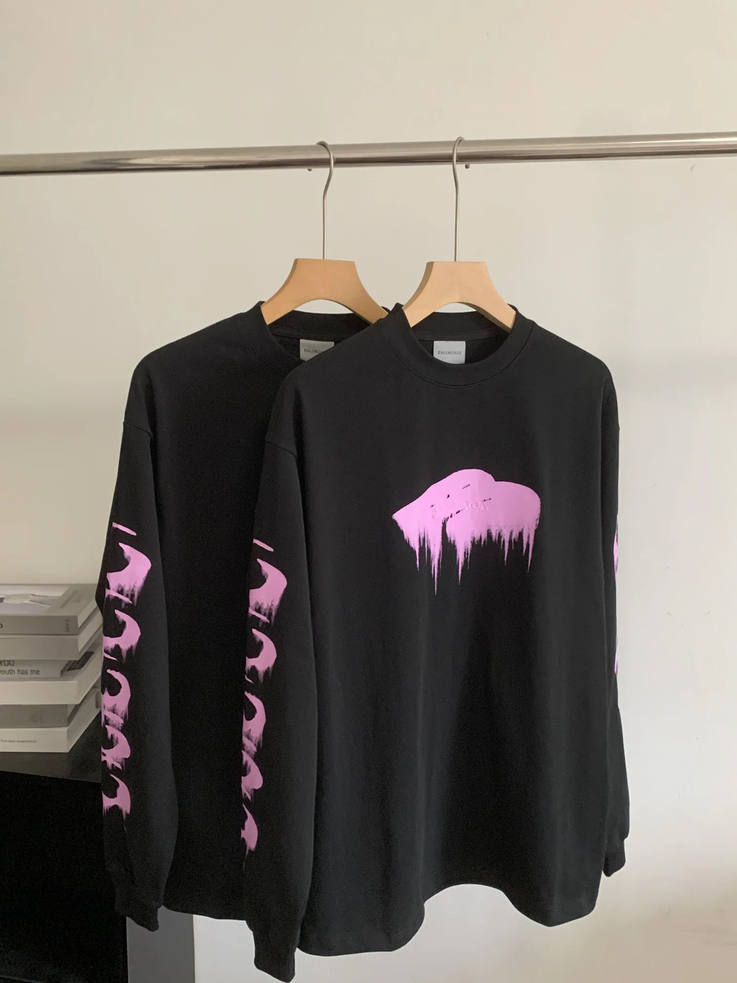 Футболки Женские Balenciaga 18562671