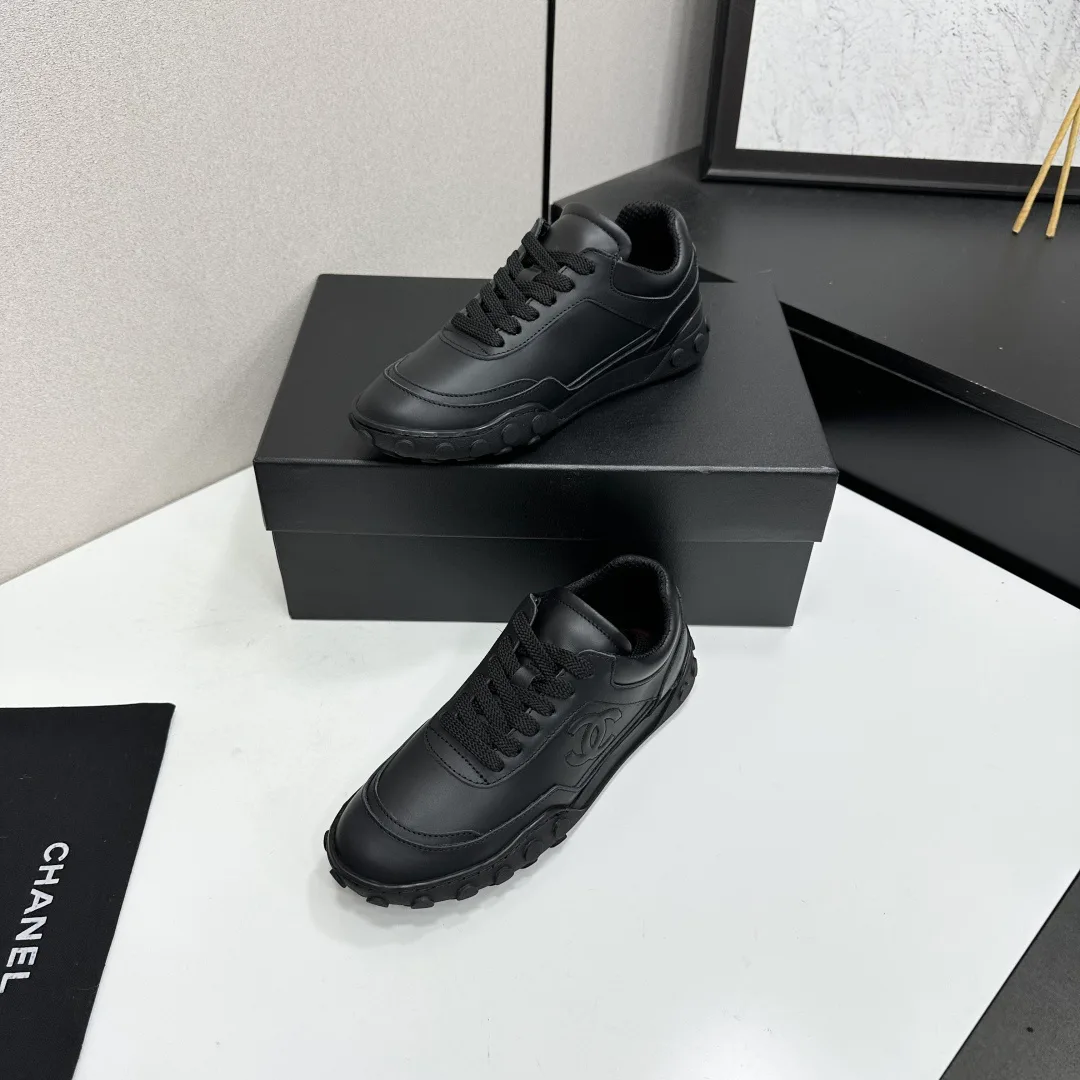Кроссовки Женские Chanel 18025582