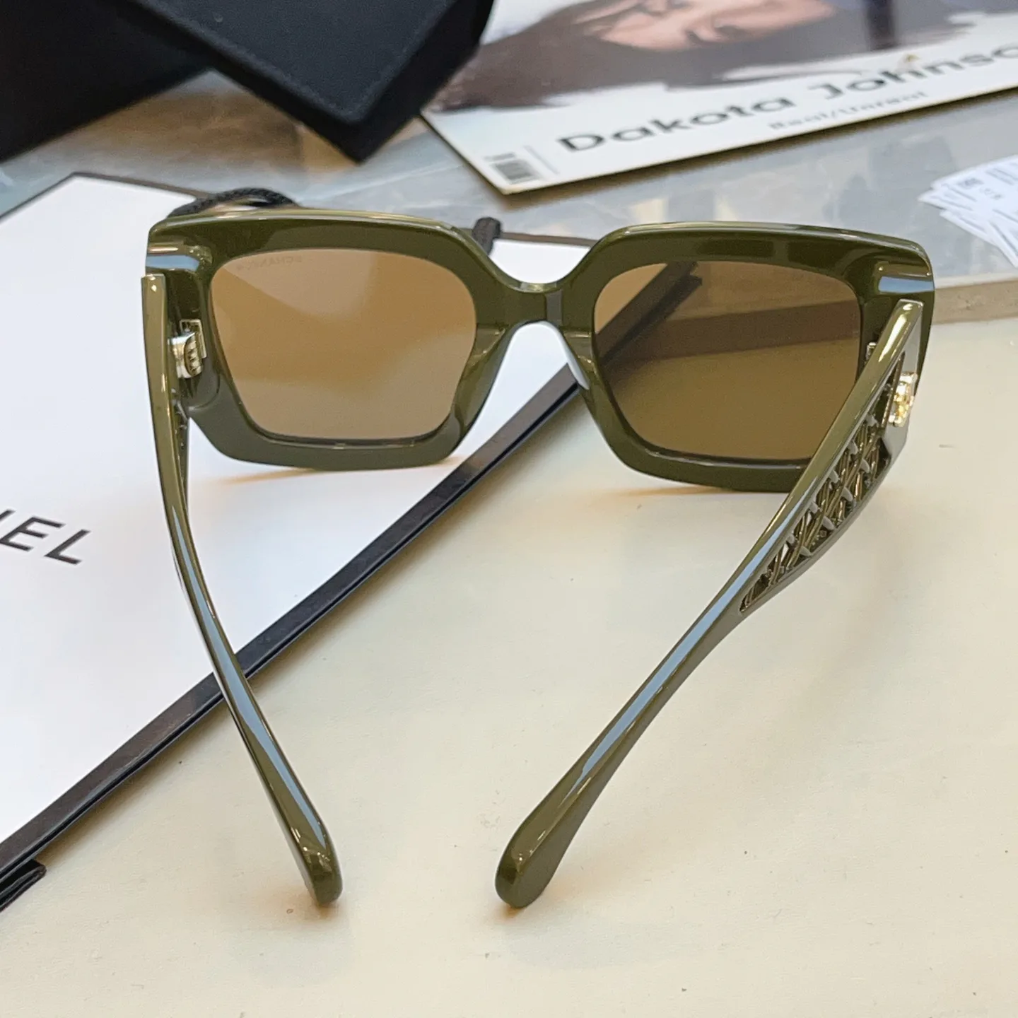 Очки Chanel 17529372