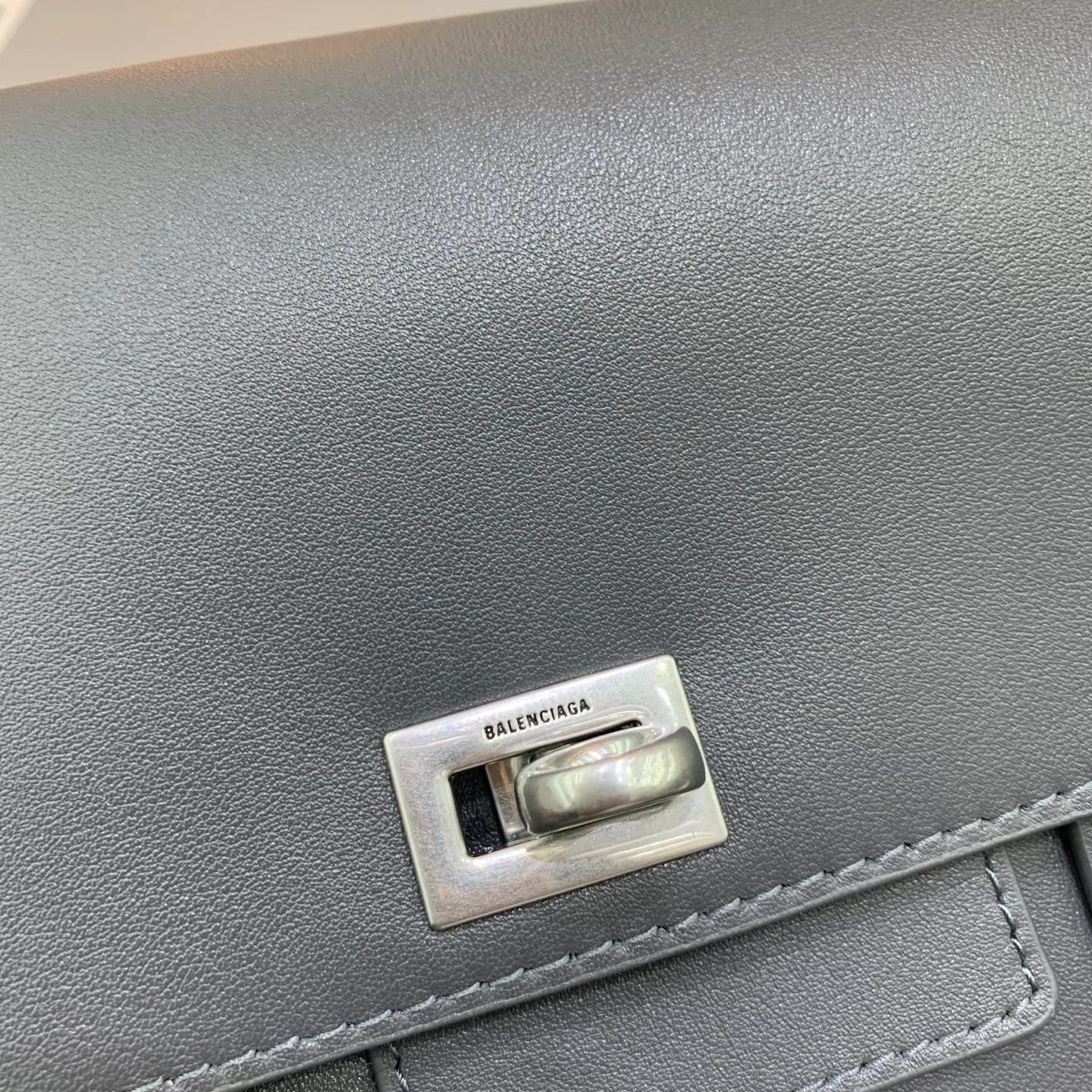 Классические Сумки Женские Balenciaga 11424291