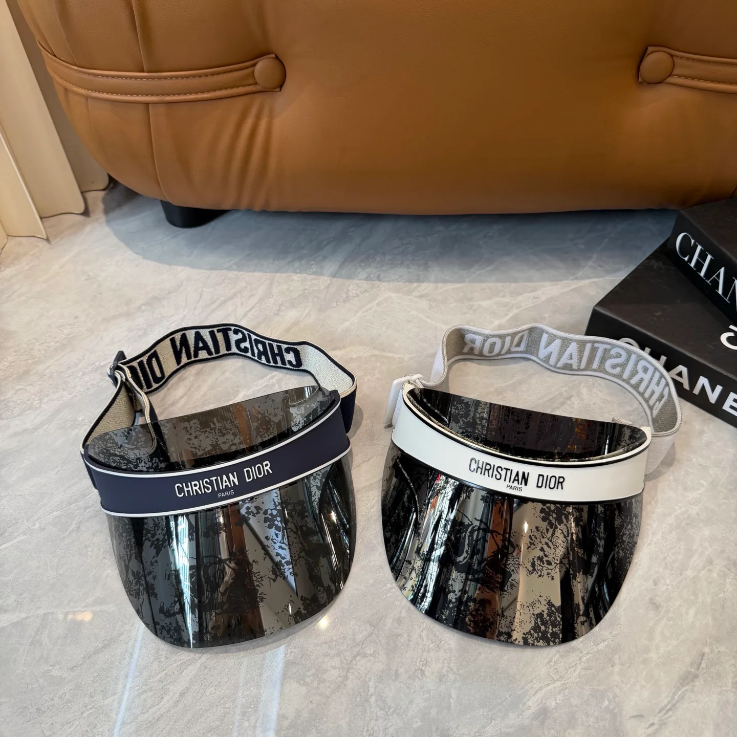 Головные Уборы Christian Dior 13294387