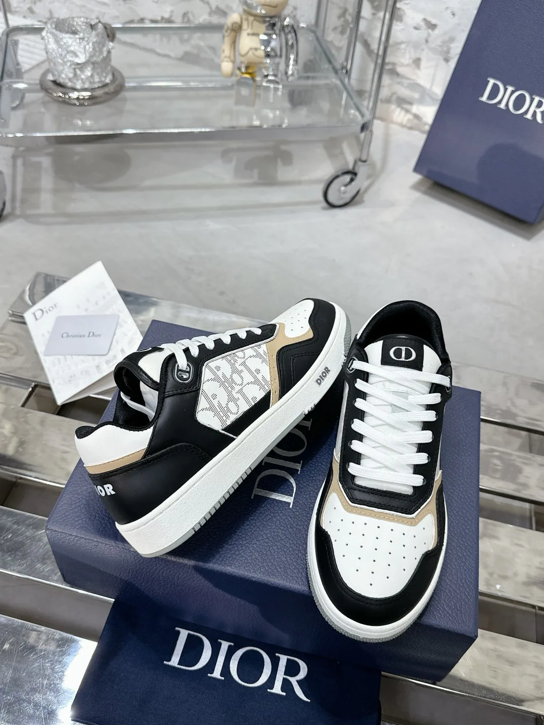 Кроссовки Женские Christian Dior 11617865