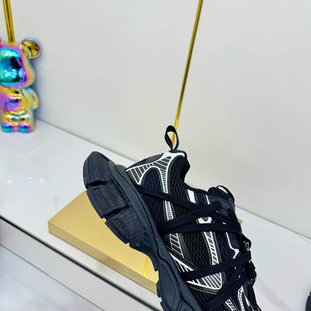 Кроссовки Женские Balenciaga 11165628