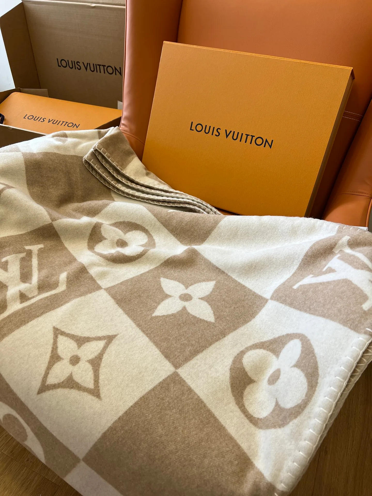 Текстиль Louis Vuitton 271823