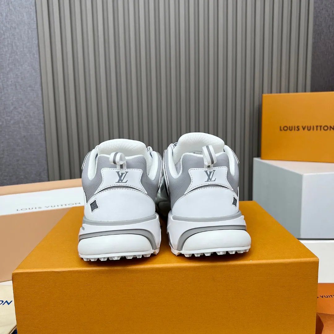 Кроссовки Мужские Louis Vuitton 2937781