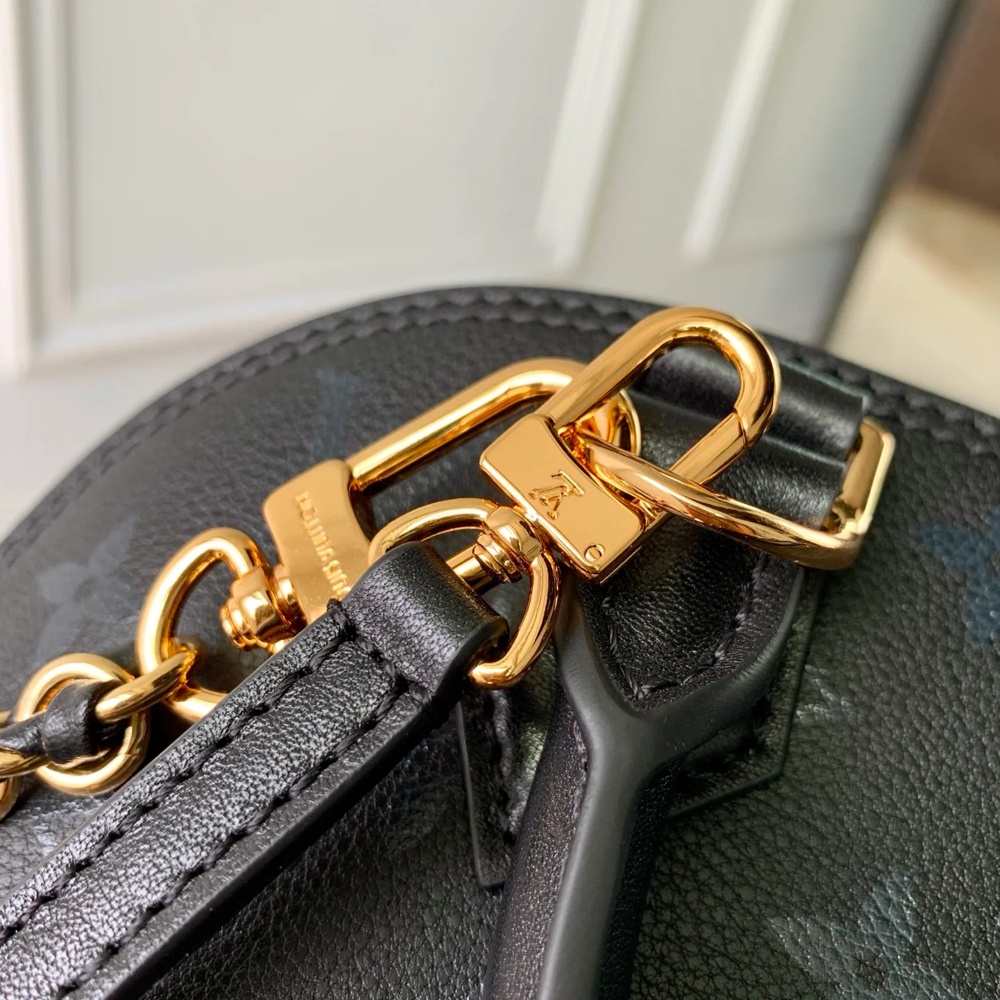 Классические Сумки Женские Louis Vuitton 18147456