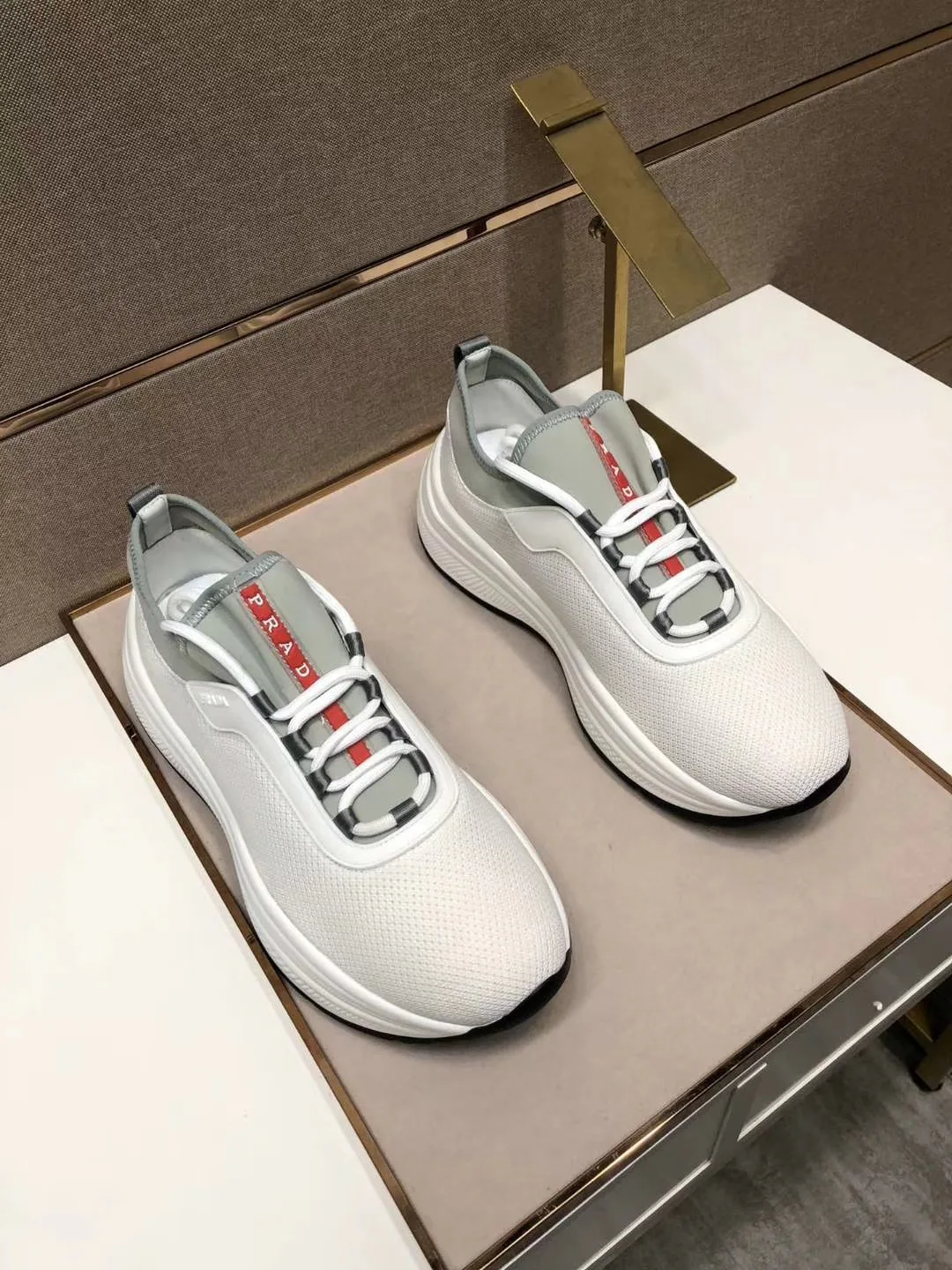 Кроссовки Мужские Prada 10844549