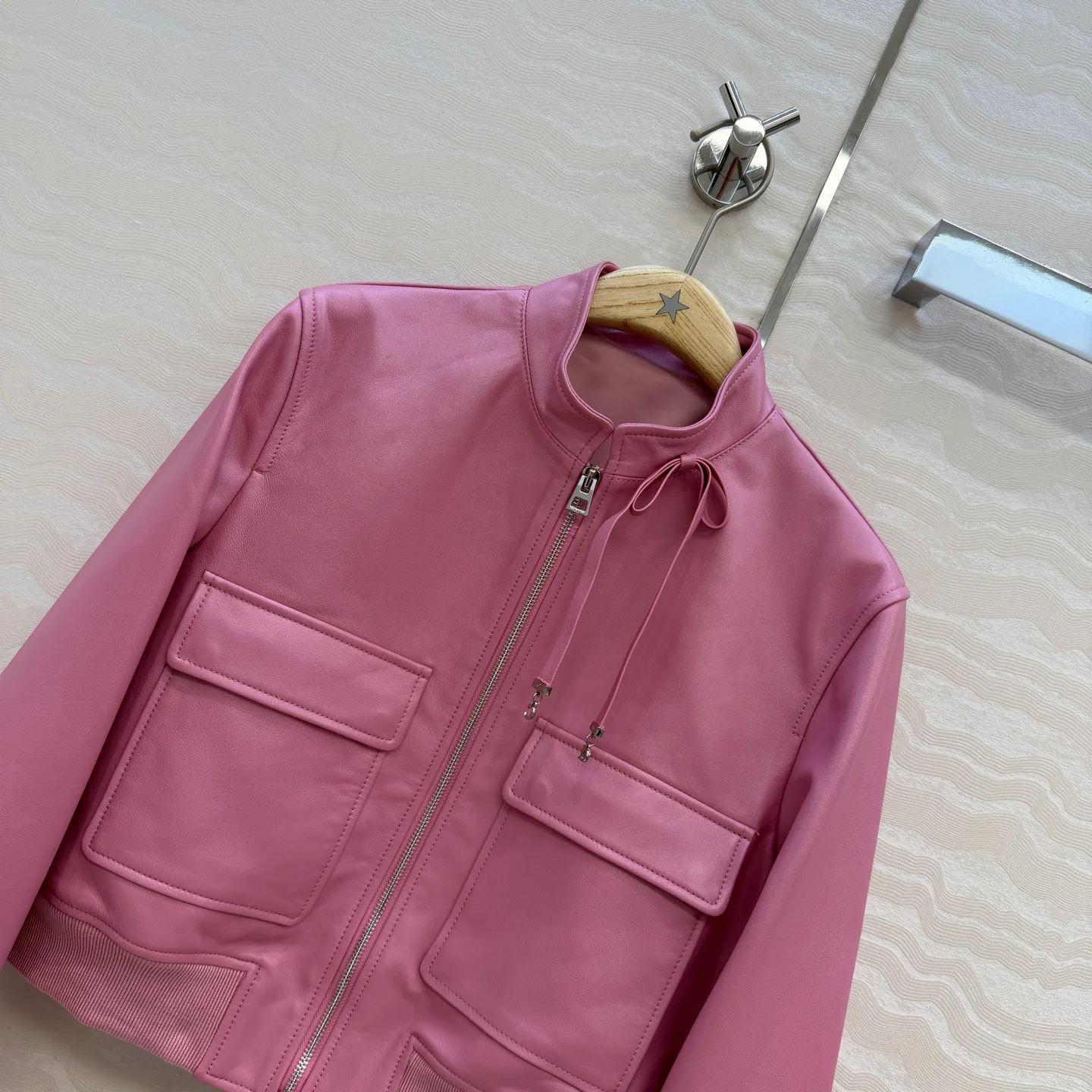 Кожаные Куртки И Дублёнки Женские Christian Dior 13097369