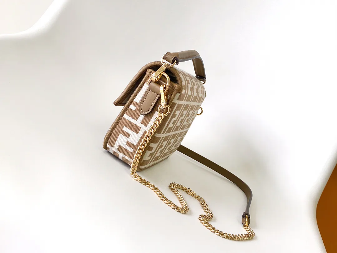 Классические Сумки Женские Fendi 13234561