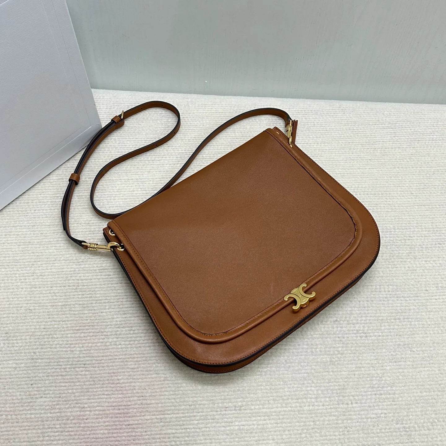 Сумки На Ремне Женские Celine 11512153