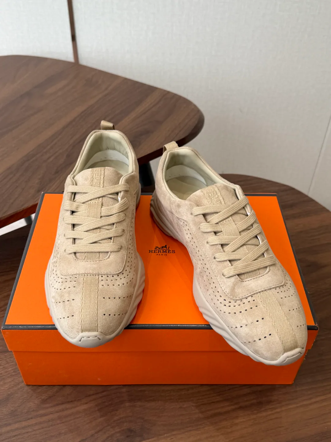 Кроссовки Женские Hermes 17128302