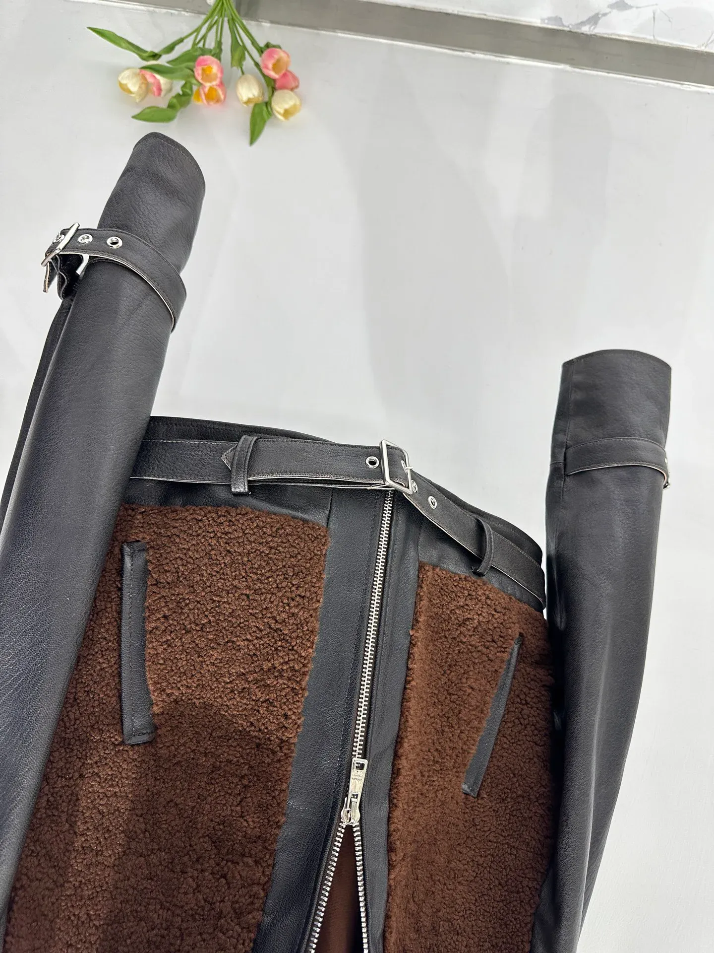 Кожаные Куртки И Дублёнки Женские Prada 1067908