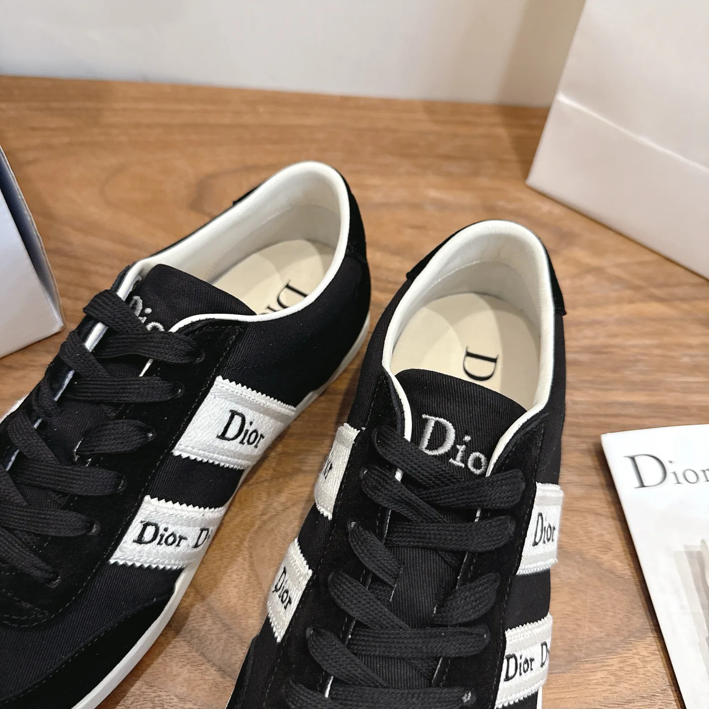 Кроссовки Женские Christian Dior 17467319