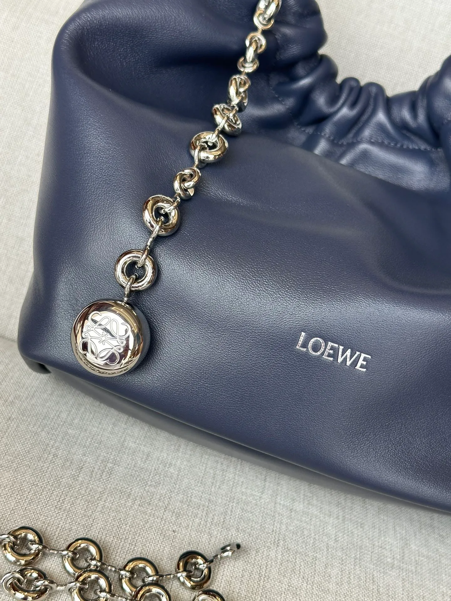 Классические Сумки Женские Loewe 690185