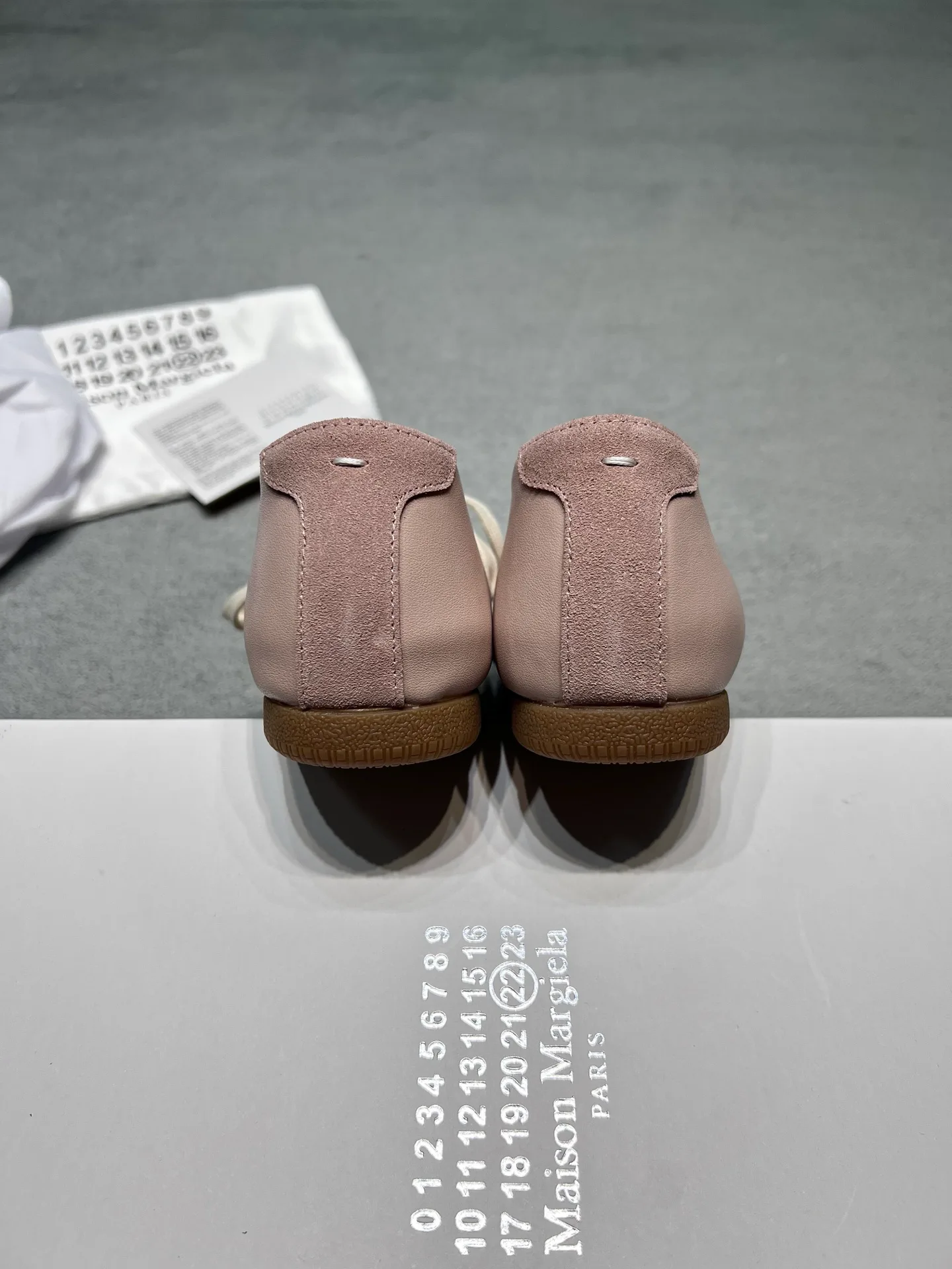 Кроссовки Женские Maison Margiela 18366868