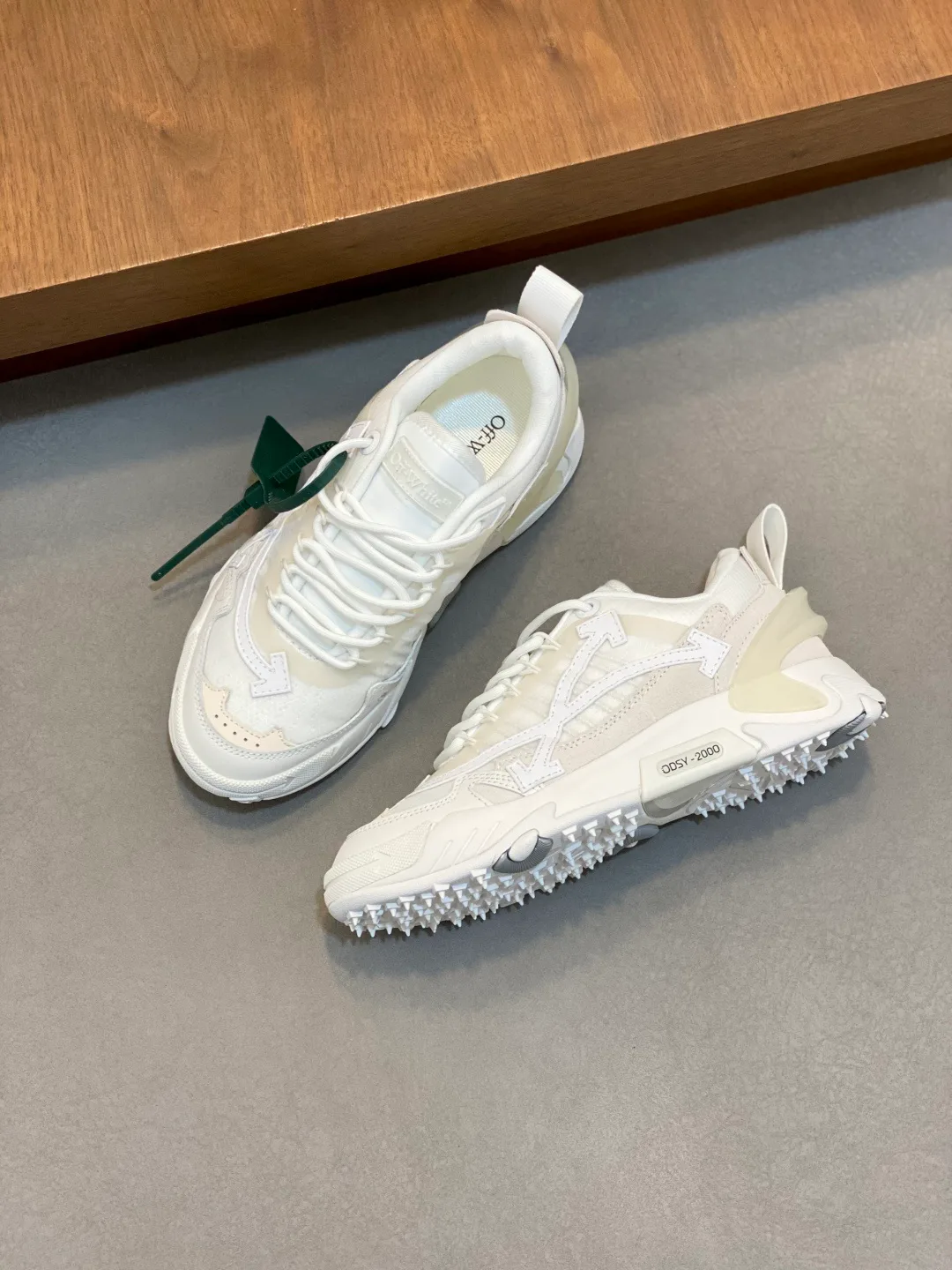 Кроссовки Женские Off-White 12842872