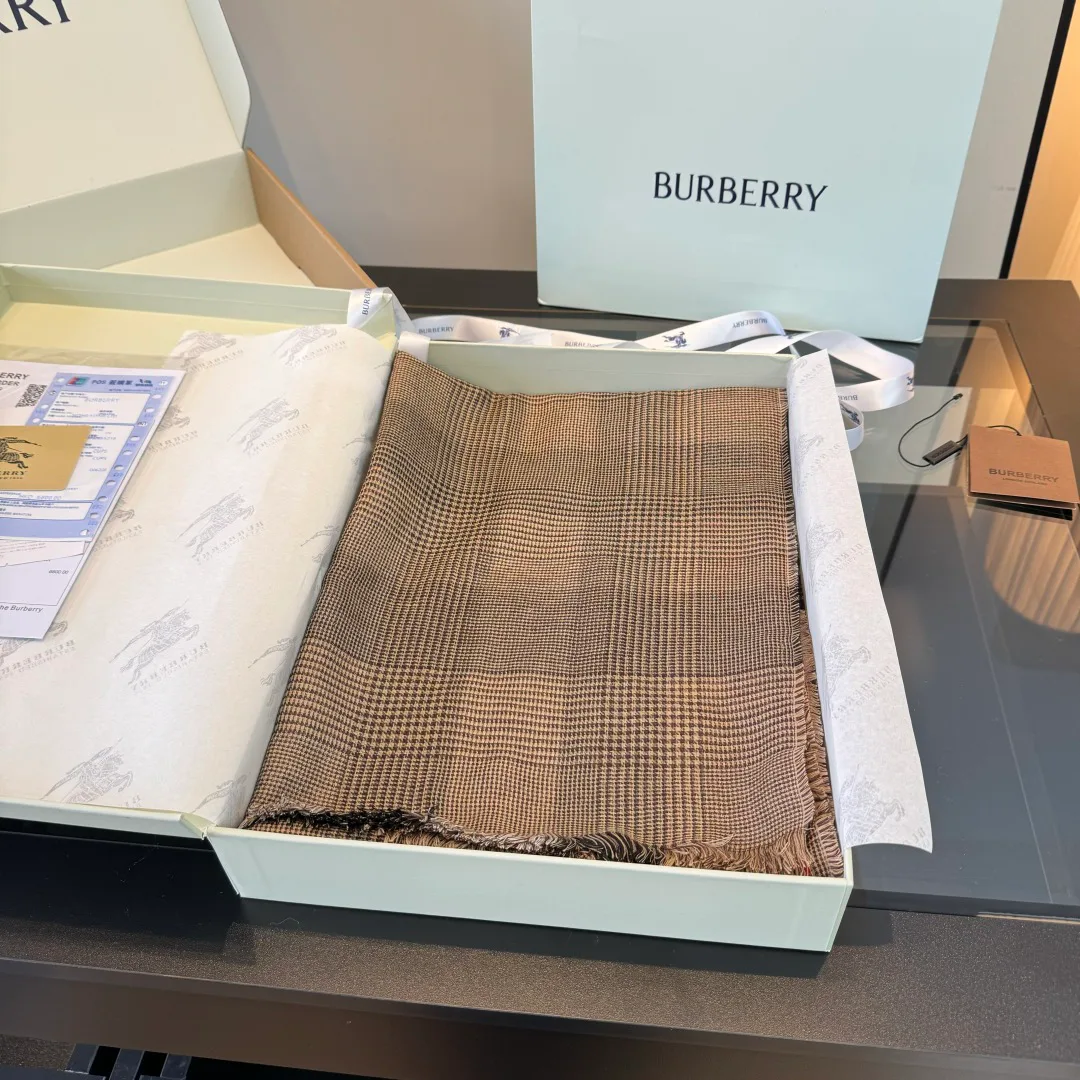 Шарфы Burberry 18003237